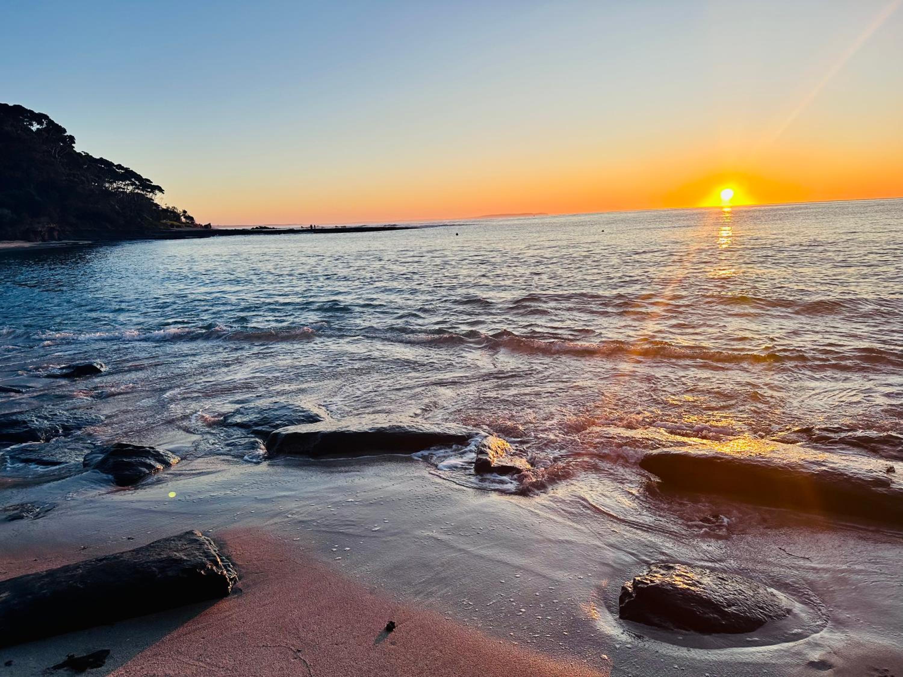 Walk to beach, quiet location - 2 night minimum stay