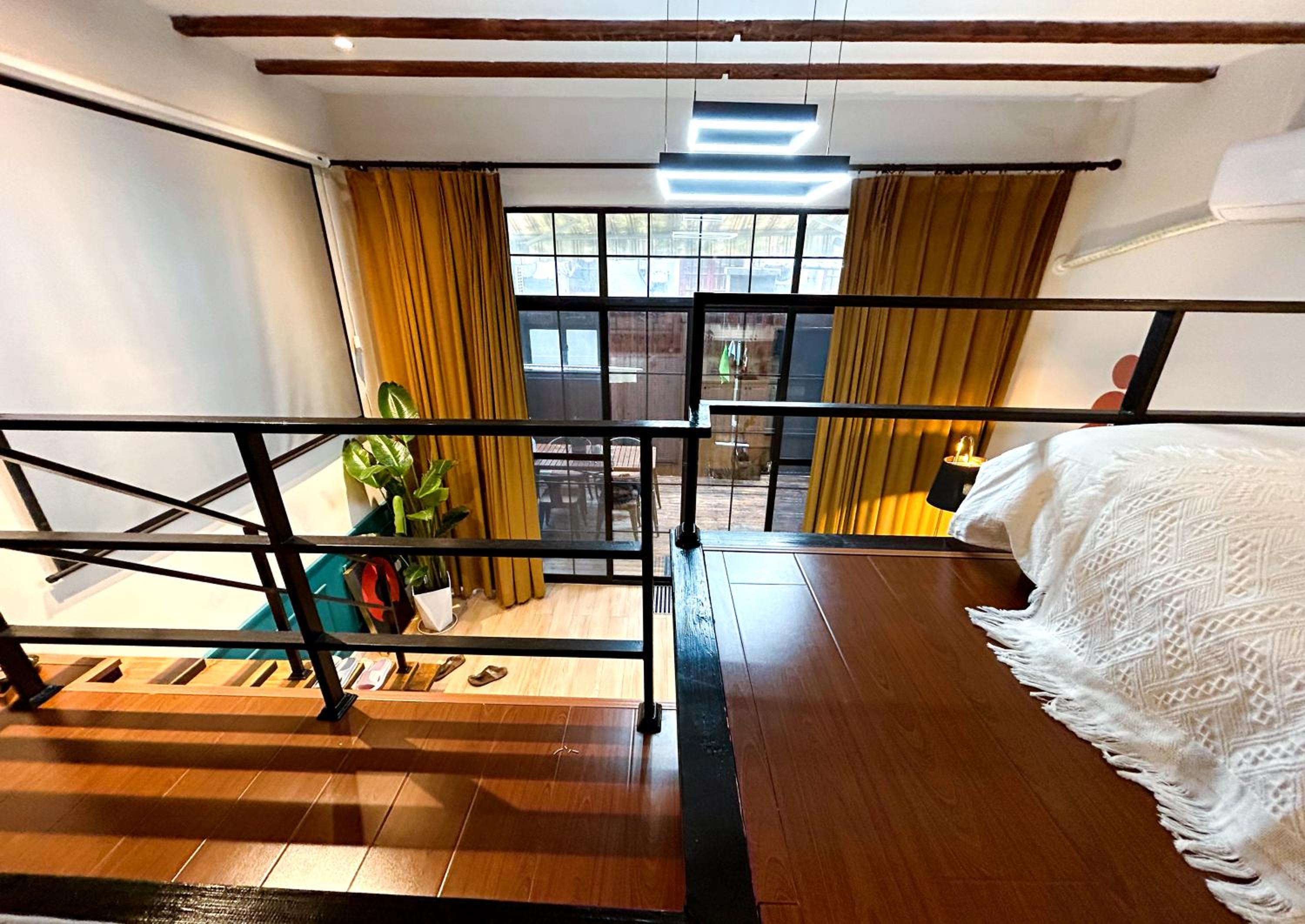 Shanghai Hills & ZINN City Bnb Near Line13 Mid Huaihai Rd & Changle Rd