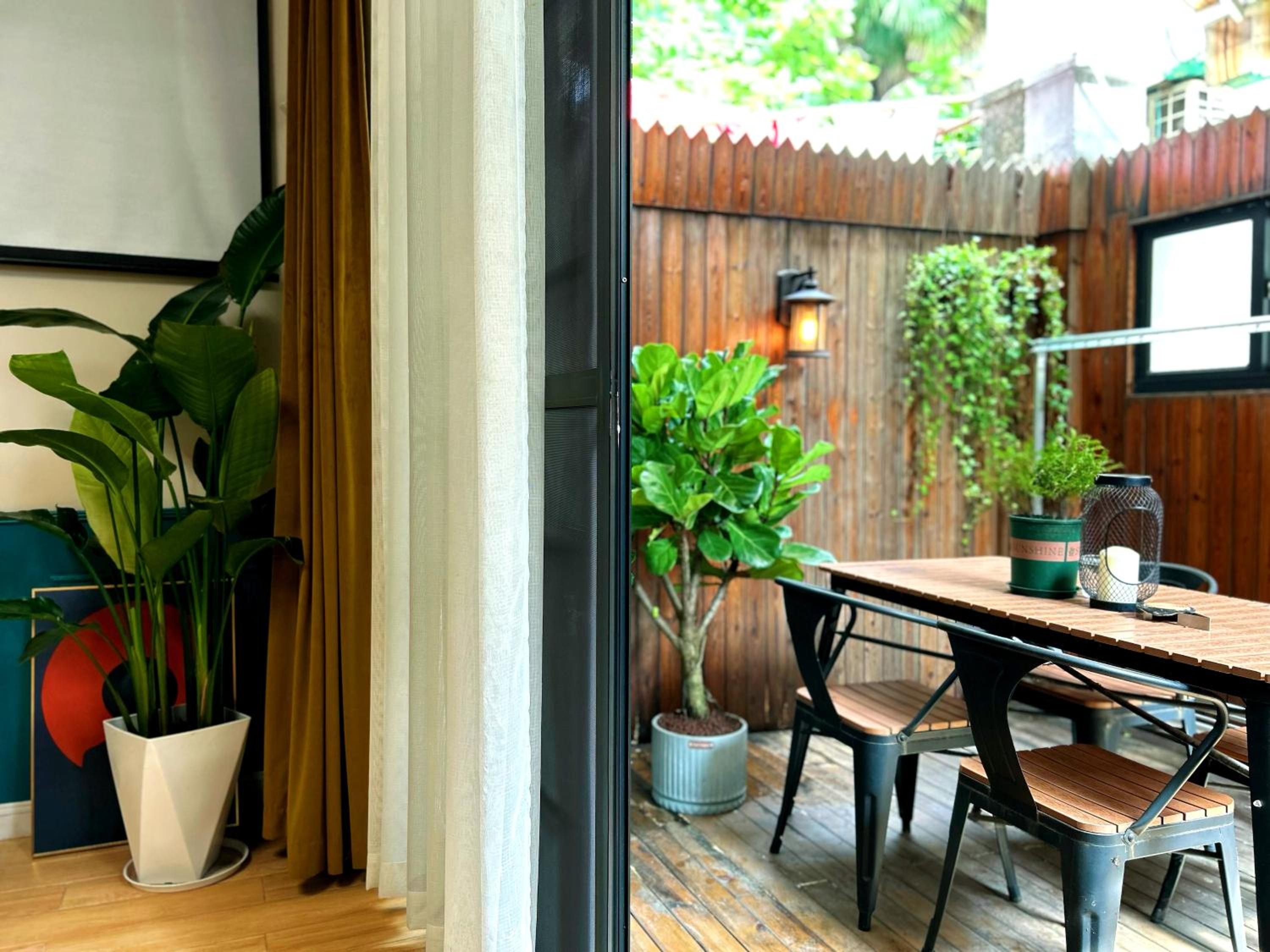 Shanghai Hills & ZINN City Bnb Near Line13 Mid Huaihai Rd & Changle Rd