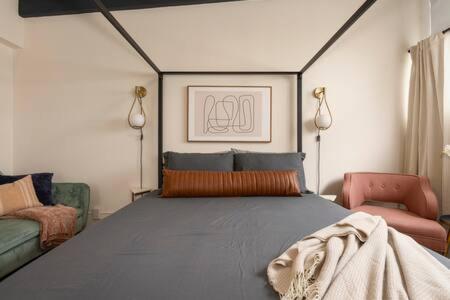 Hermosa Hot Spot Luxe Queen Studio at The Beach Free Parking