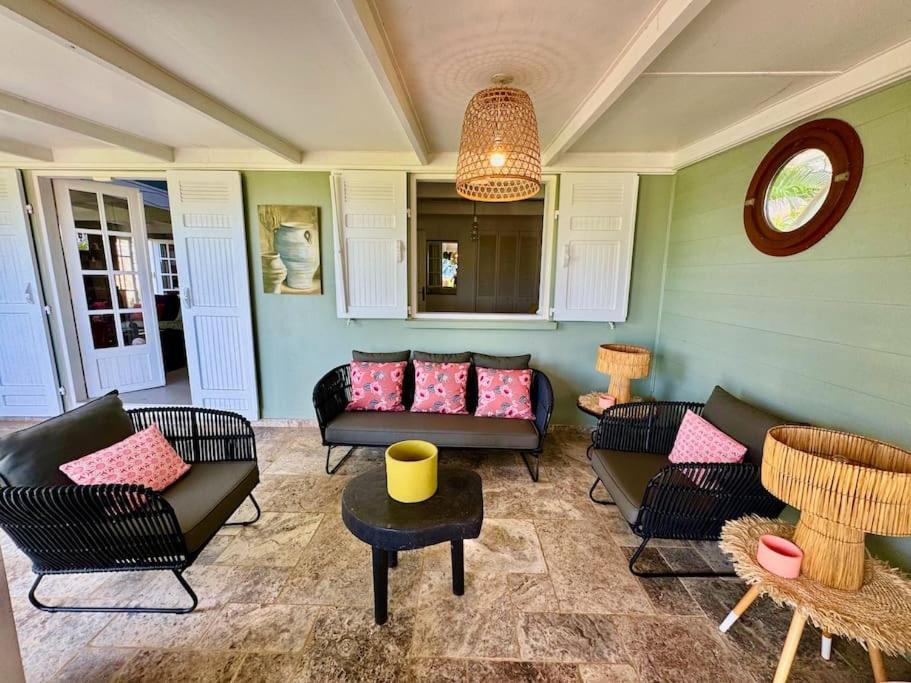 Villa Pinky Créole vue mer proche plage