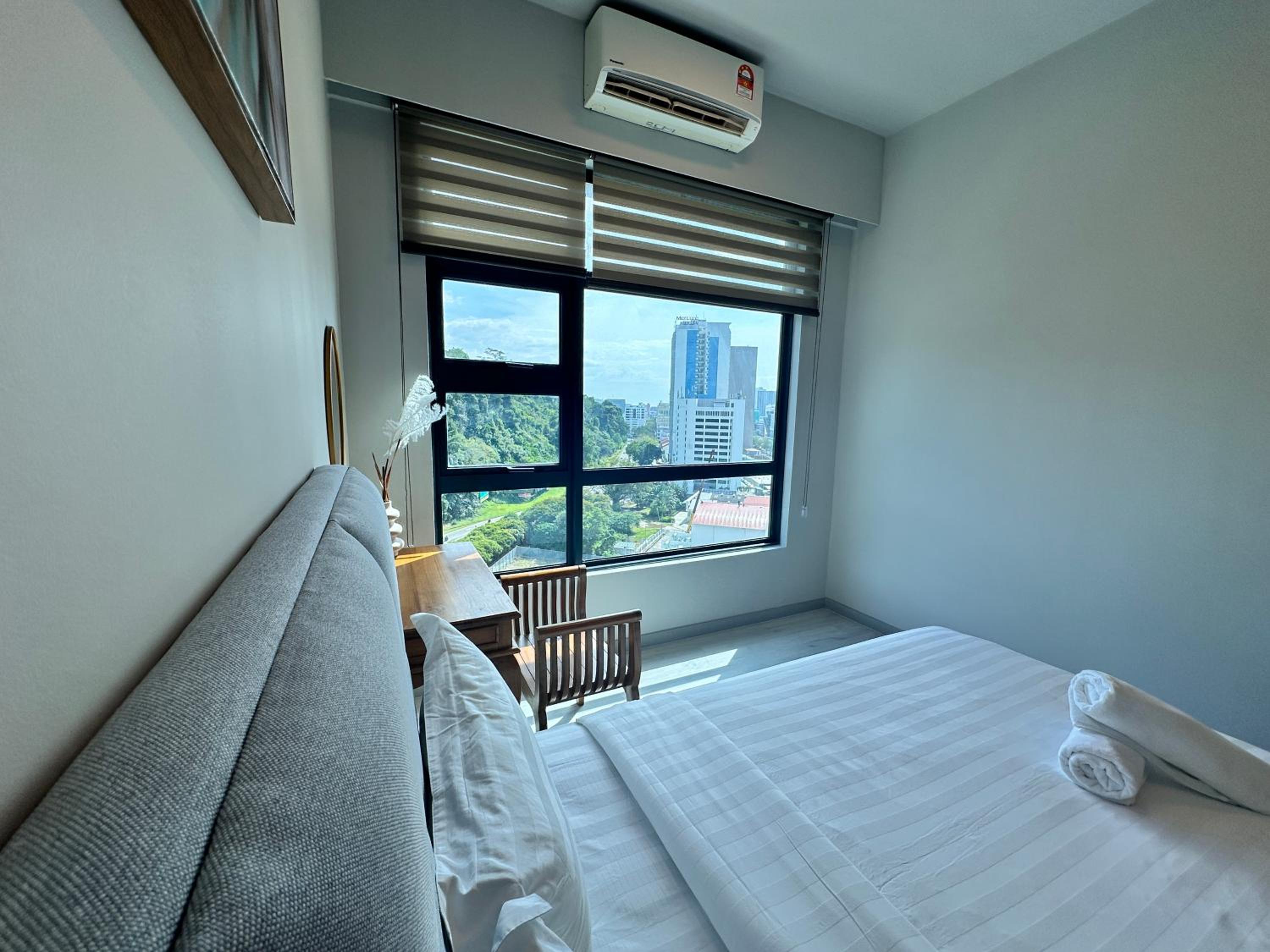 JQ1 SEA & POOL or CITY View WIFI I WASHING MACHINE for Some Units I CUCKOO WATER Jesselton Quay by R2 photo 4