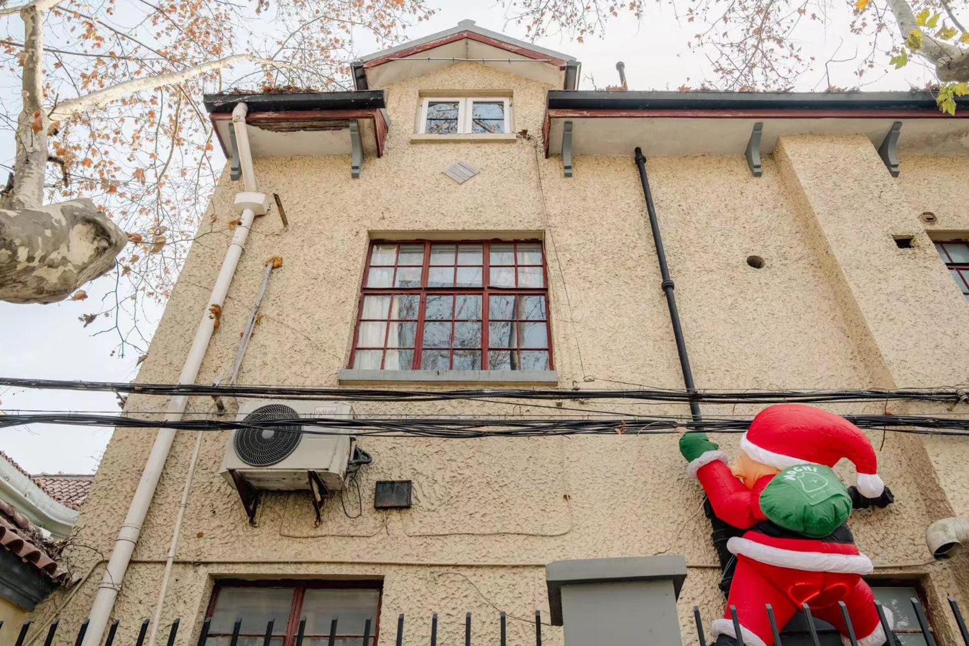Shanghai Century Old House Downtown B&B