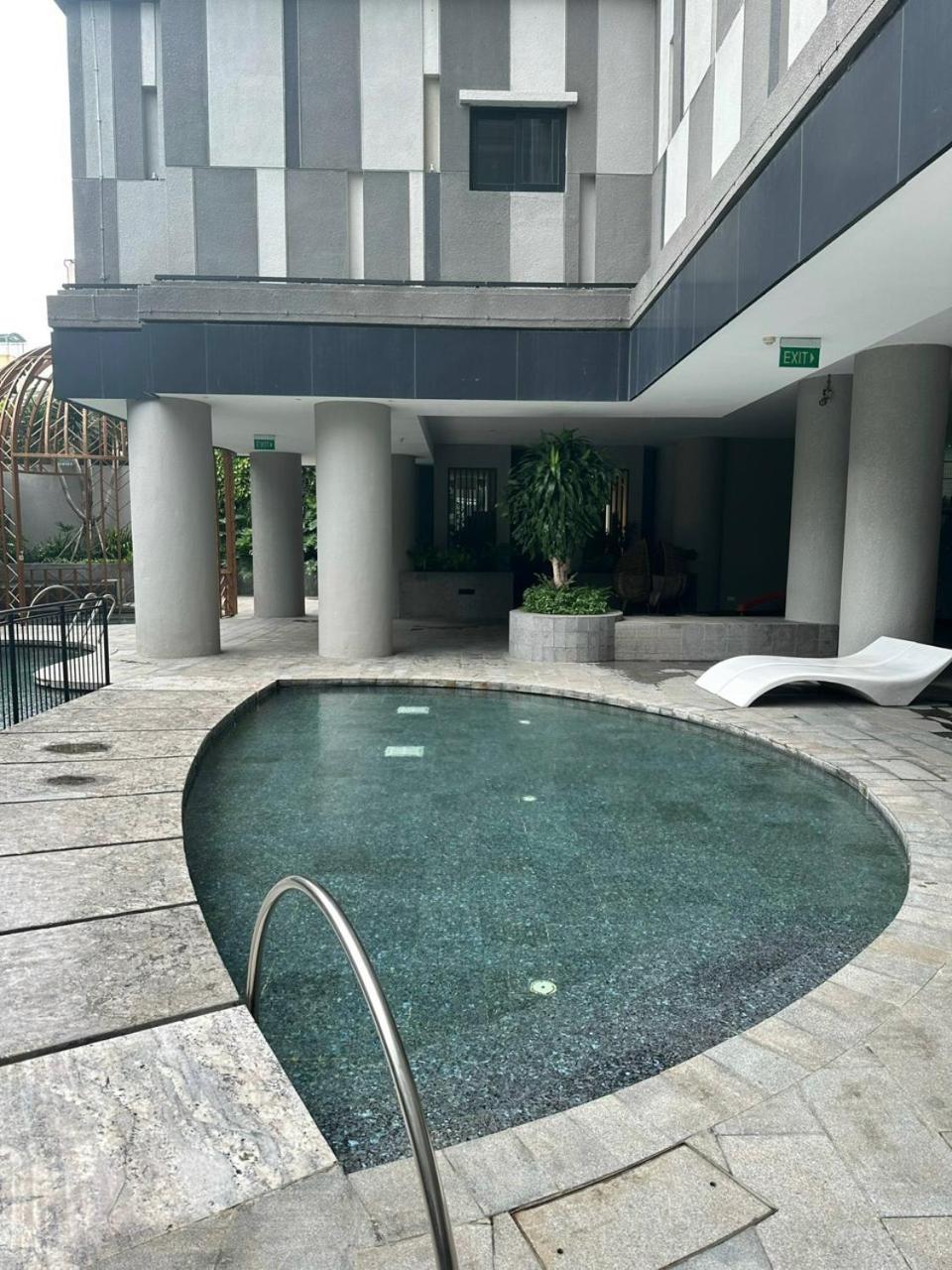 Luxury 3BR 6BR D1mension & Zenity in District 1 FreePoolSaunaGym