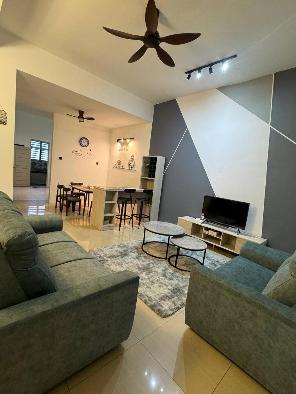 Tambun Ipoh 4BR 11Pax Full Aircond photo 7