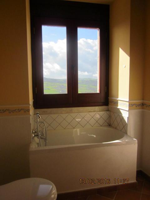 Photo 37