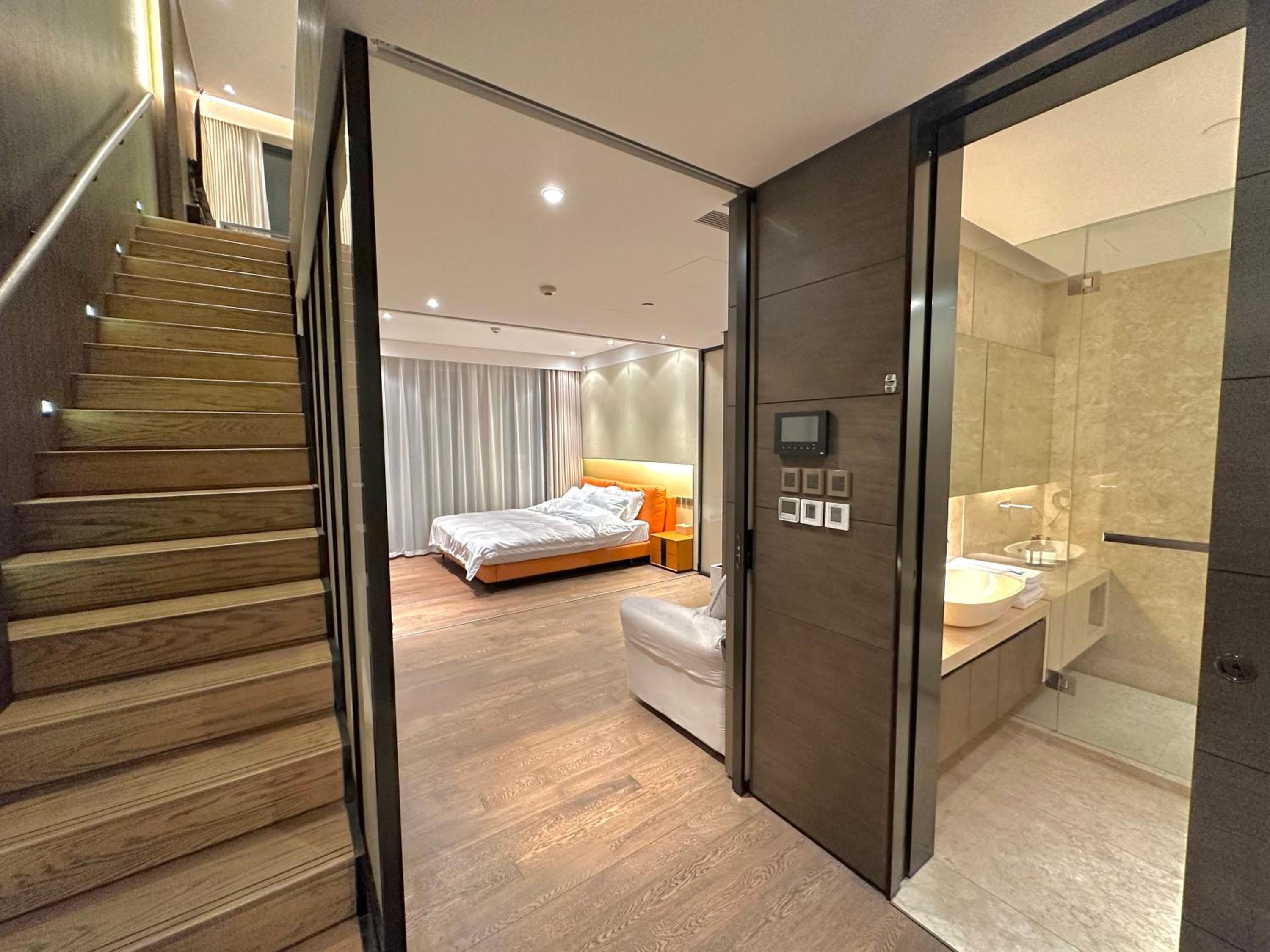 ZHome-Deplex luxury apartment-Near The Bund