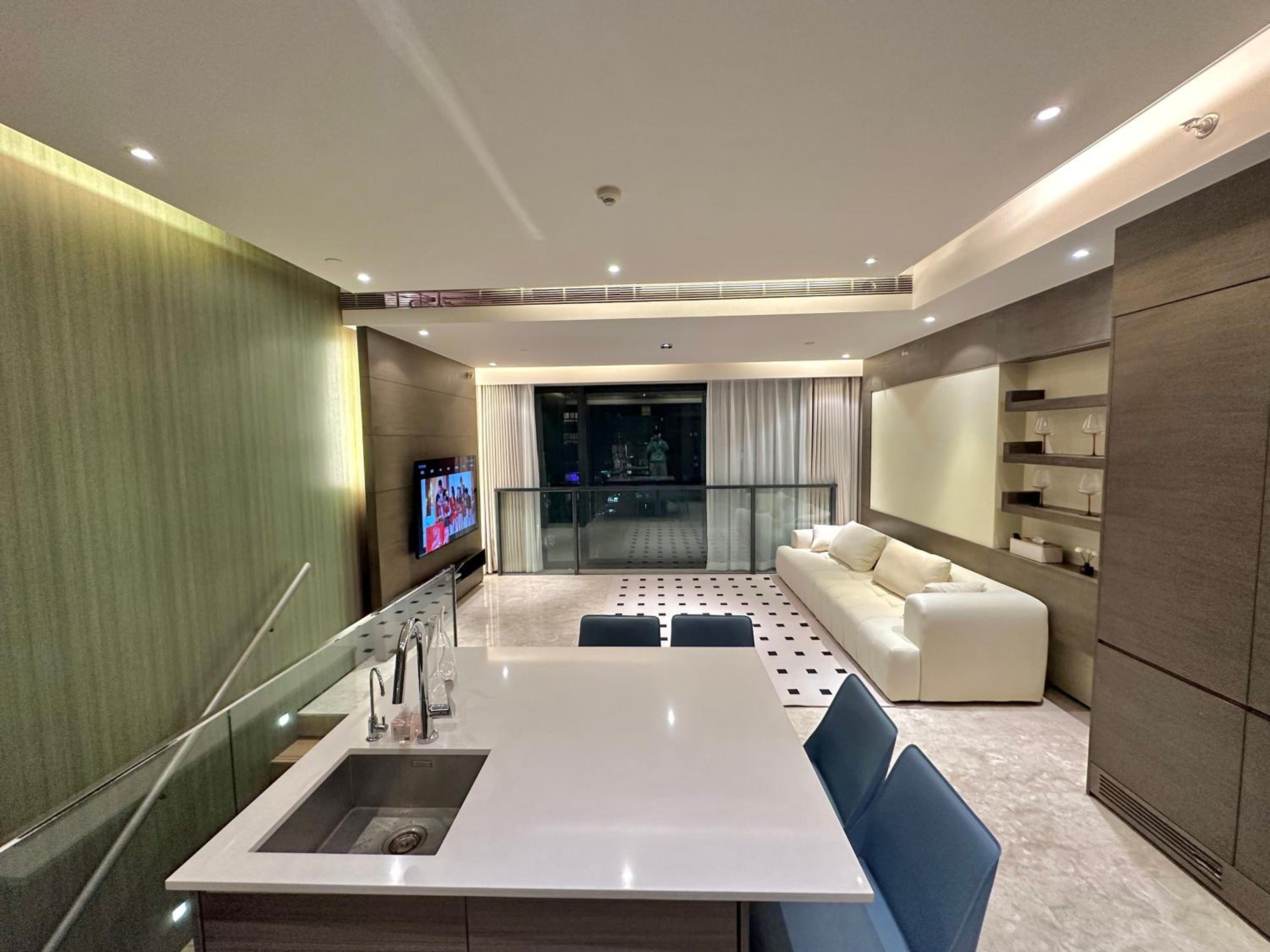 ZHome-Deplex luxury apartment-Near The Bund