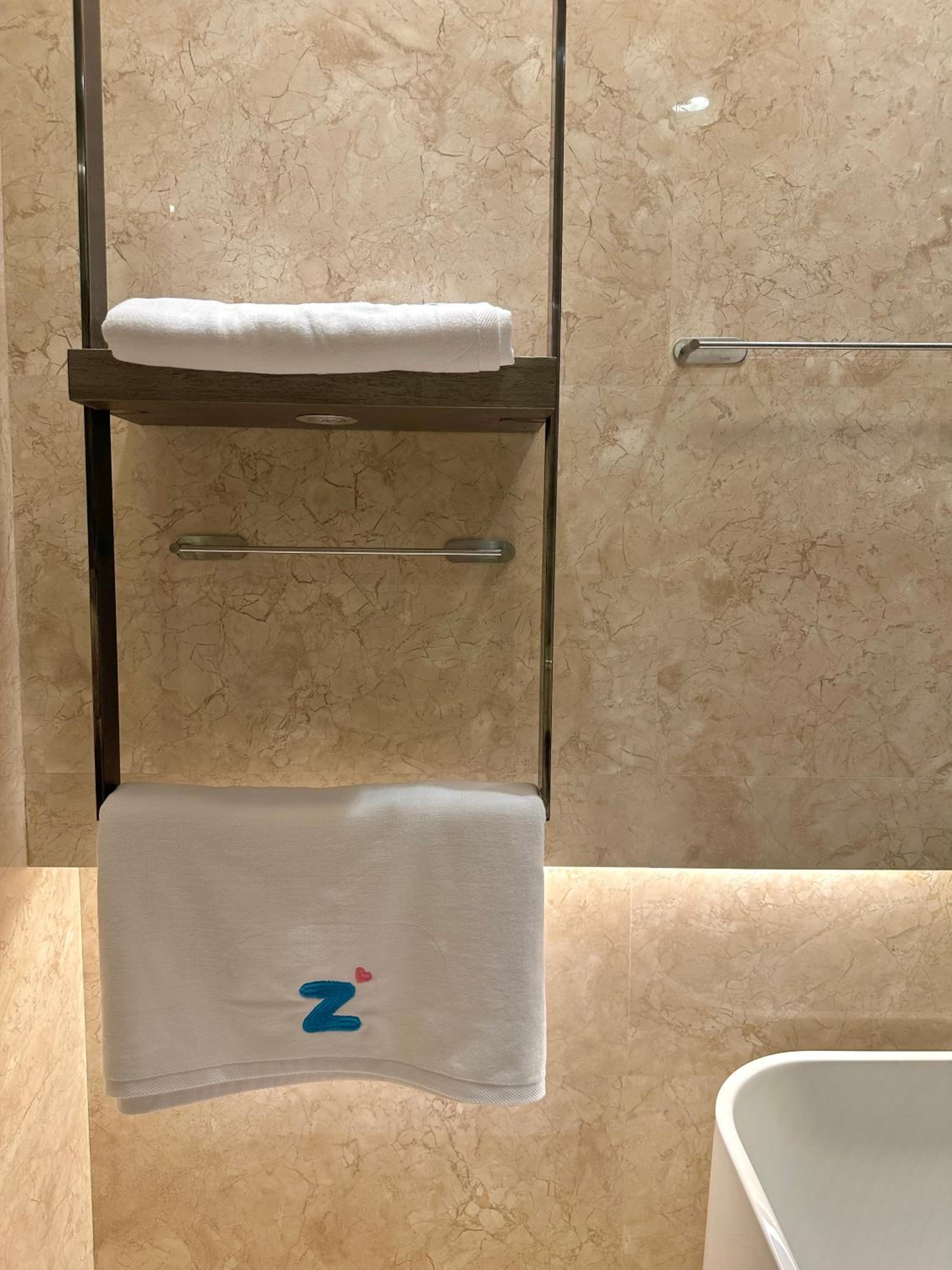 ZHome-Deplex luxury apartment-Near The Bund