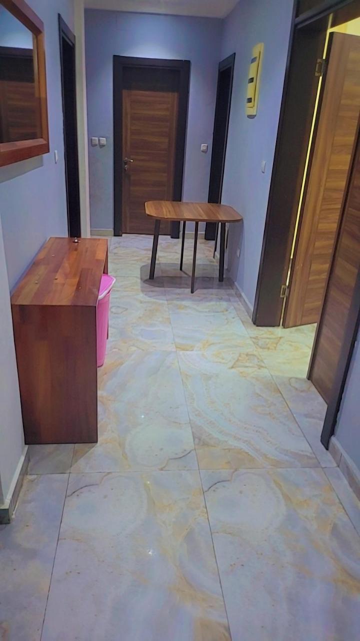 Appartement 2/3 chambres à Bonapriso Douala