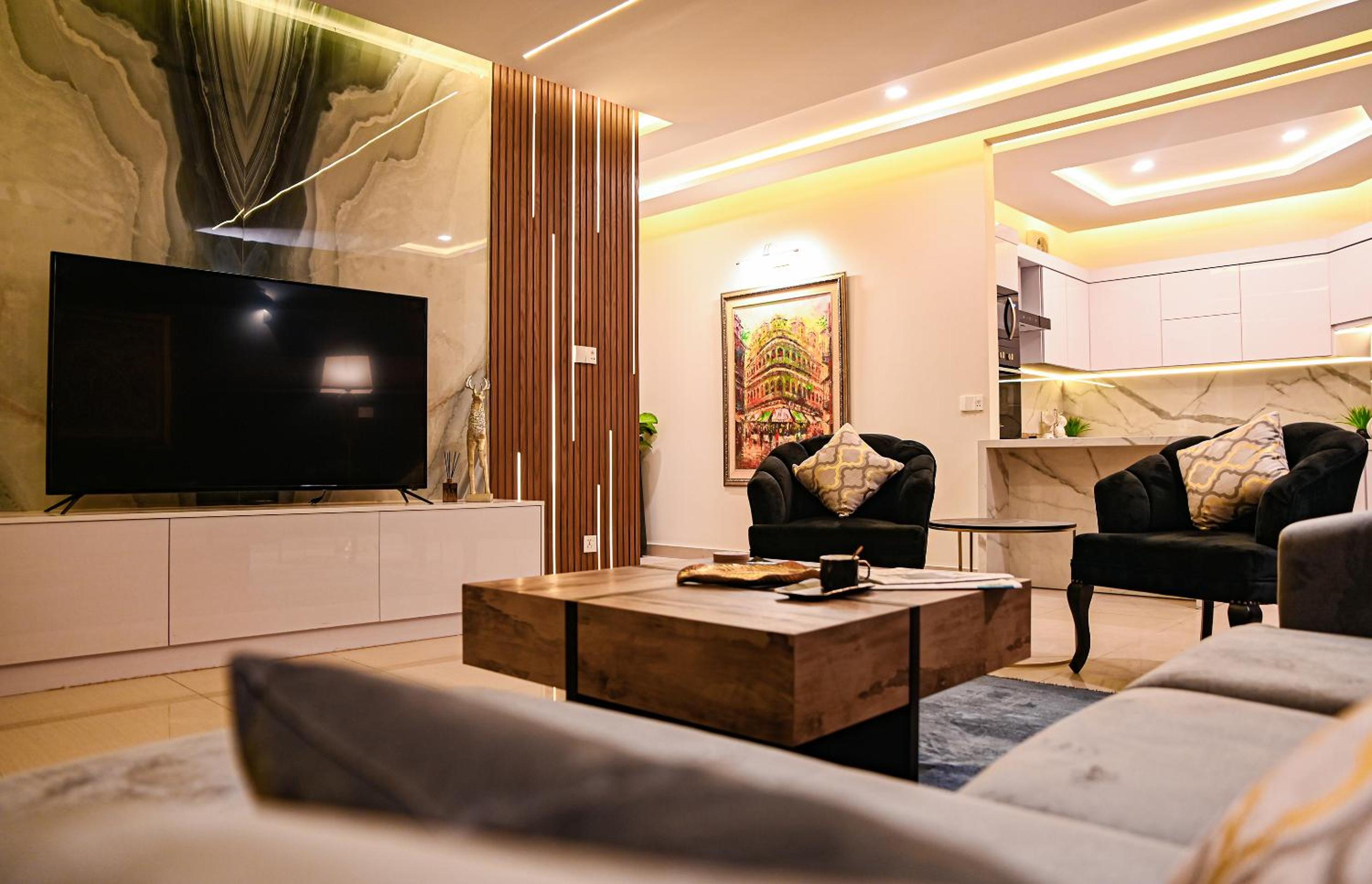 Deluxe Luxury Apartment view 2