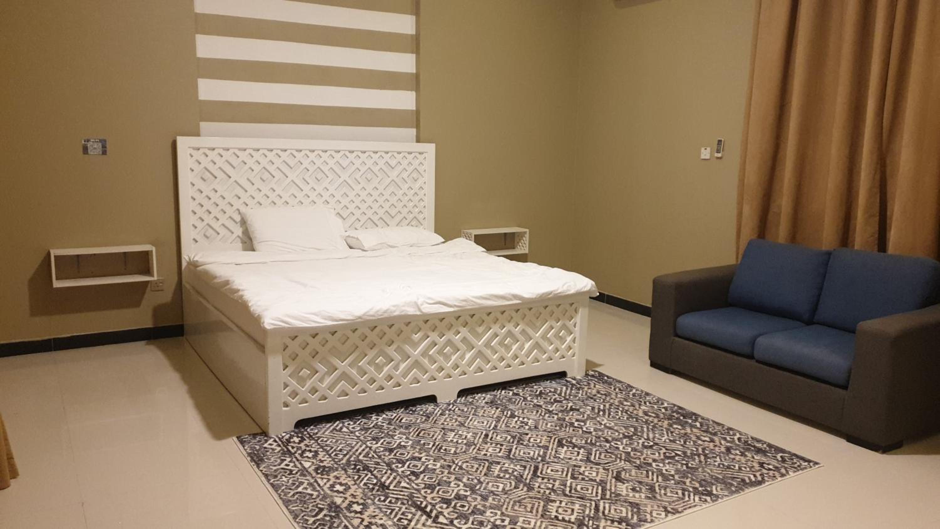 King bed room in Salalah Social club view 2
