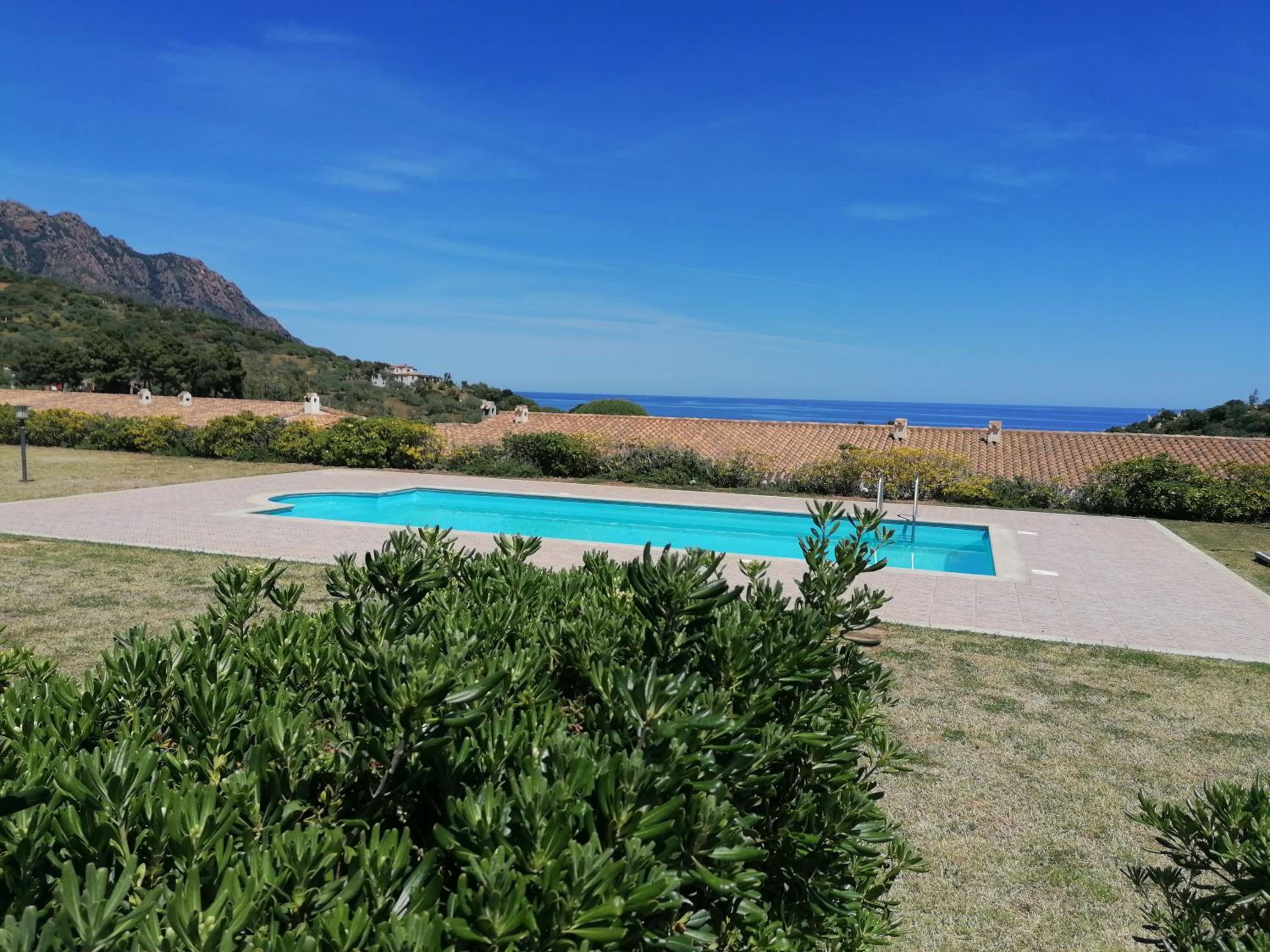 Villa Agasi piscina e vista mare