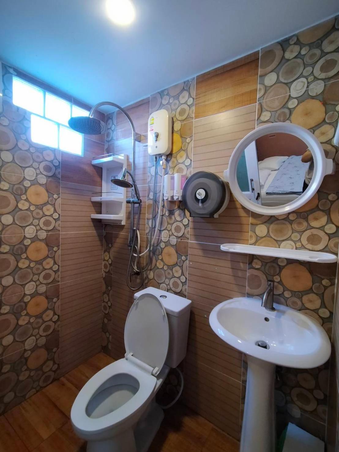 Ruenthip Homestay