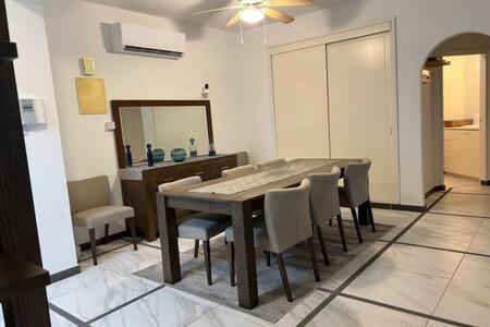 Regina Gardens - spacious, 3 bed, ground floor unit with large patio