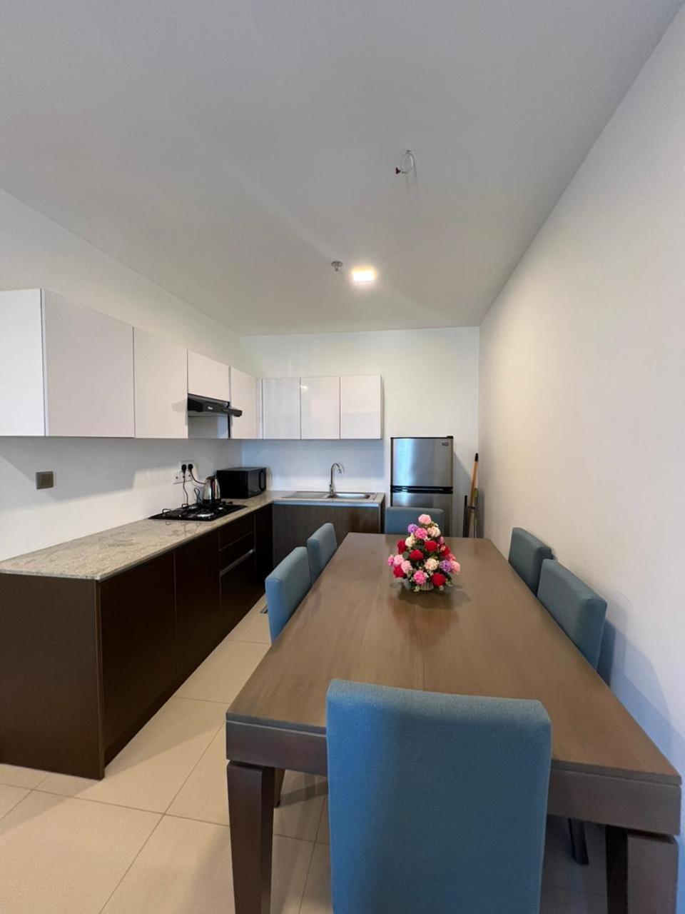 ESTA - Sea View Luxury Beach Apartment