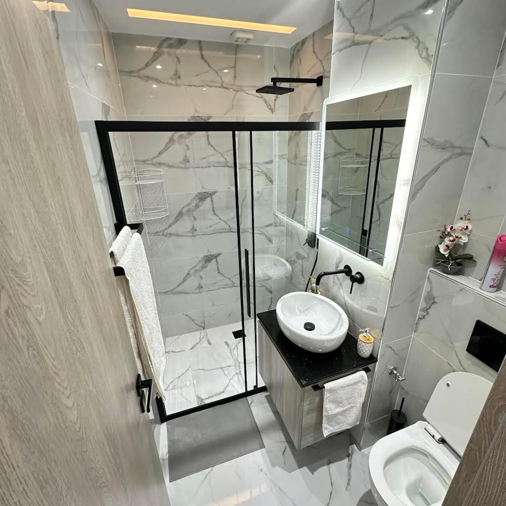 Zeos finest jacuzzi Suite