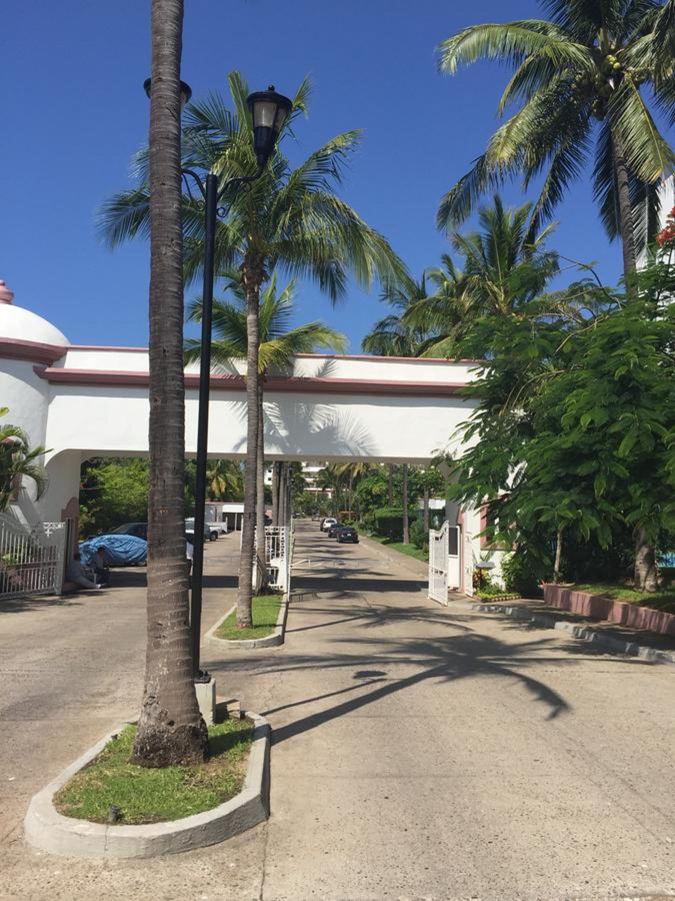 Maz4you Beachfront Condo