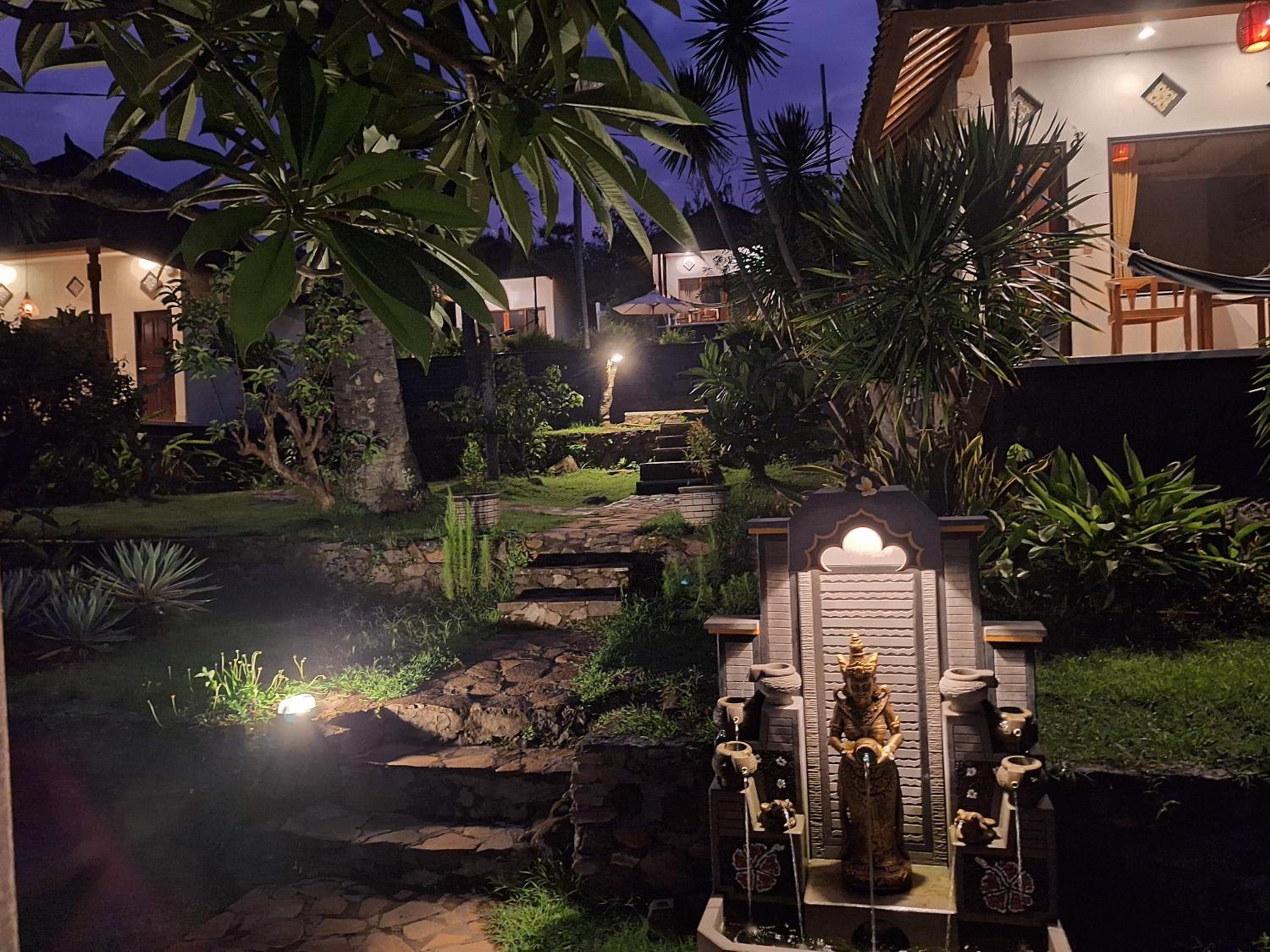 Frangipani Inn & Restaurant