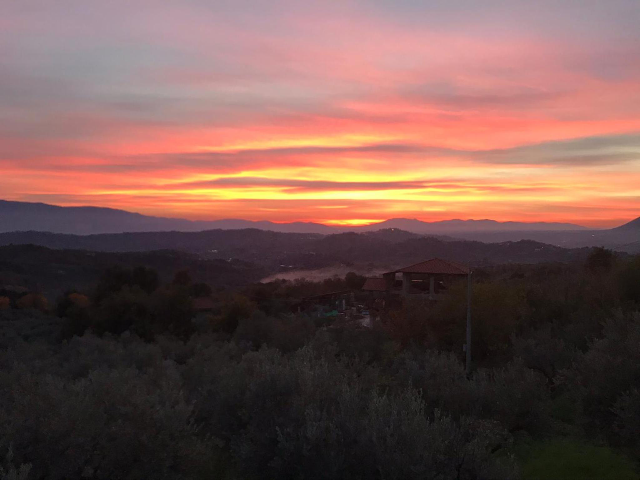 House near Rome with Beautiful Views and Pool