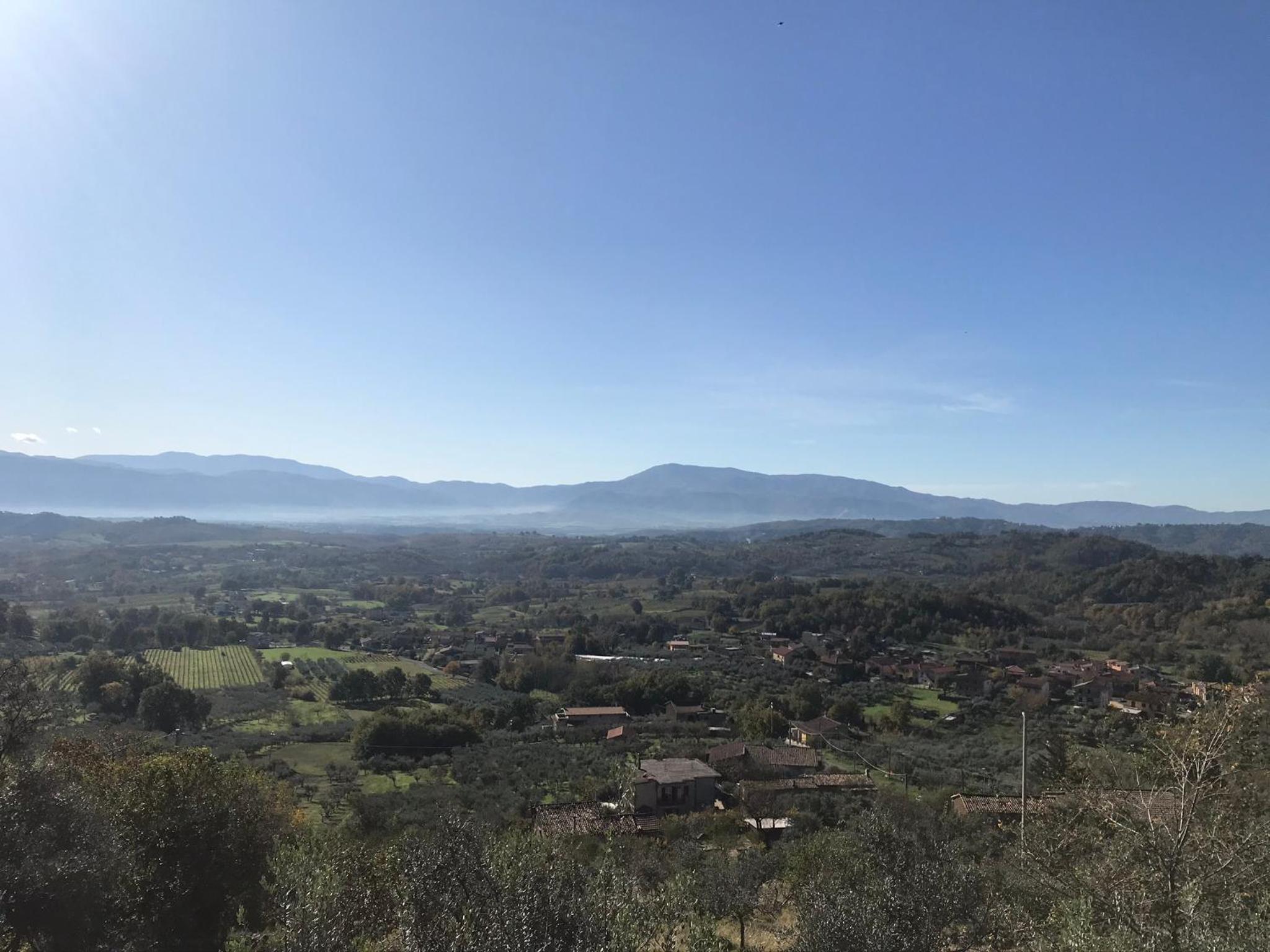 House near Rome with Beautiful Views and Pool