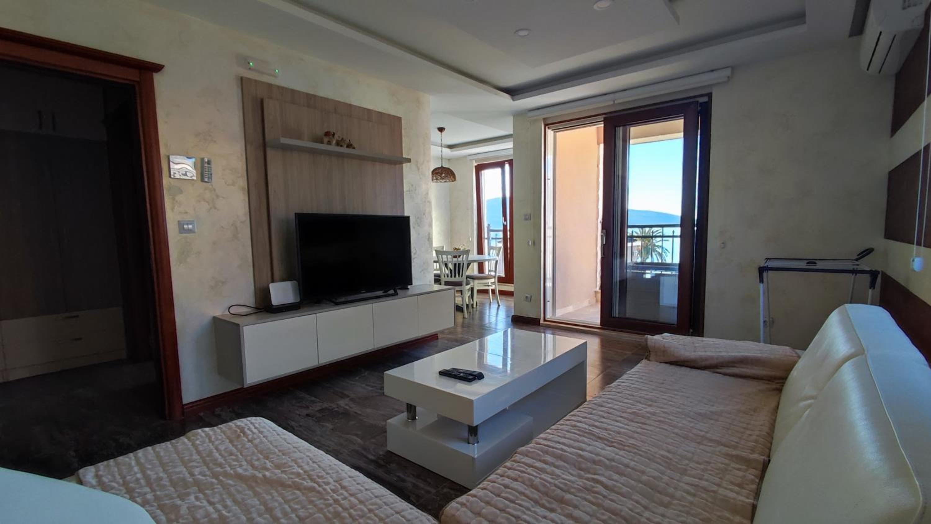 Lux Apartments Djurovic Tivat view 2