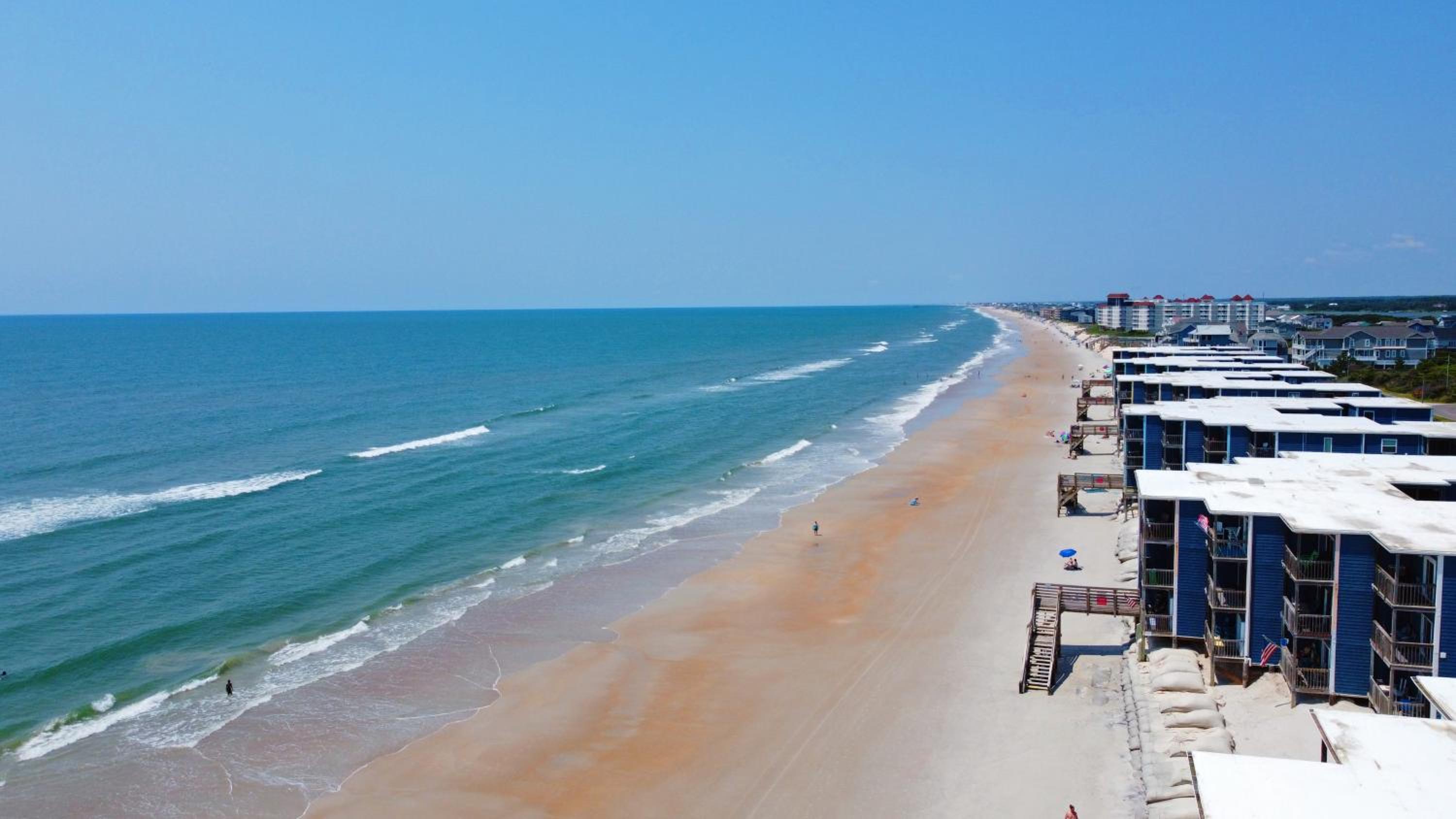 Beachfront, Newly Renovated at Aqua Vista view 5