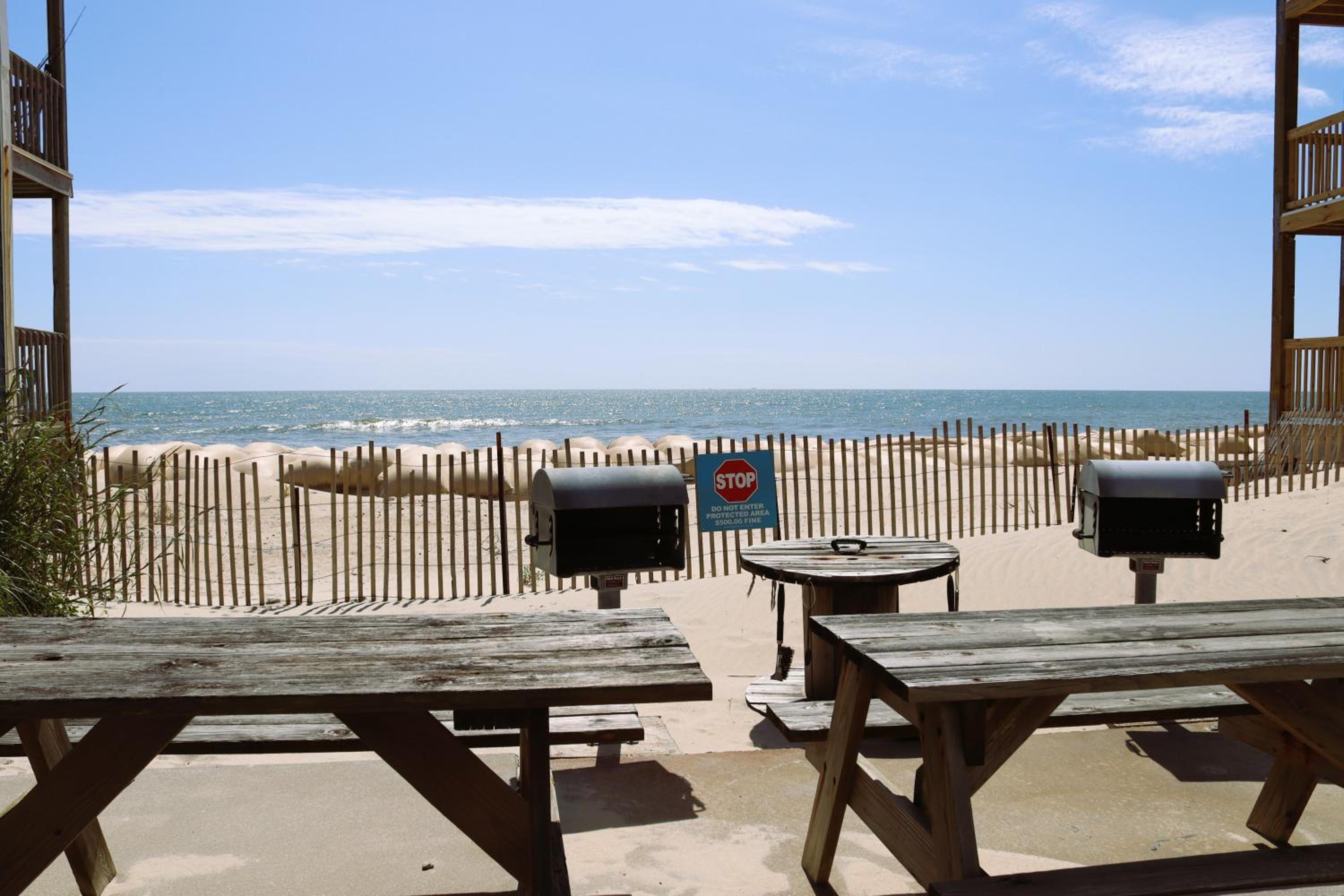 Beachfront, Newly Renovated at Aqua Vista view 3