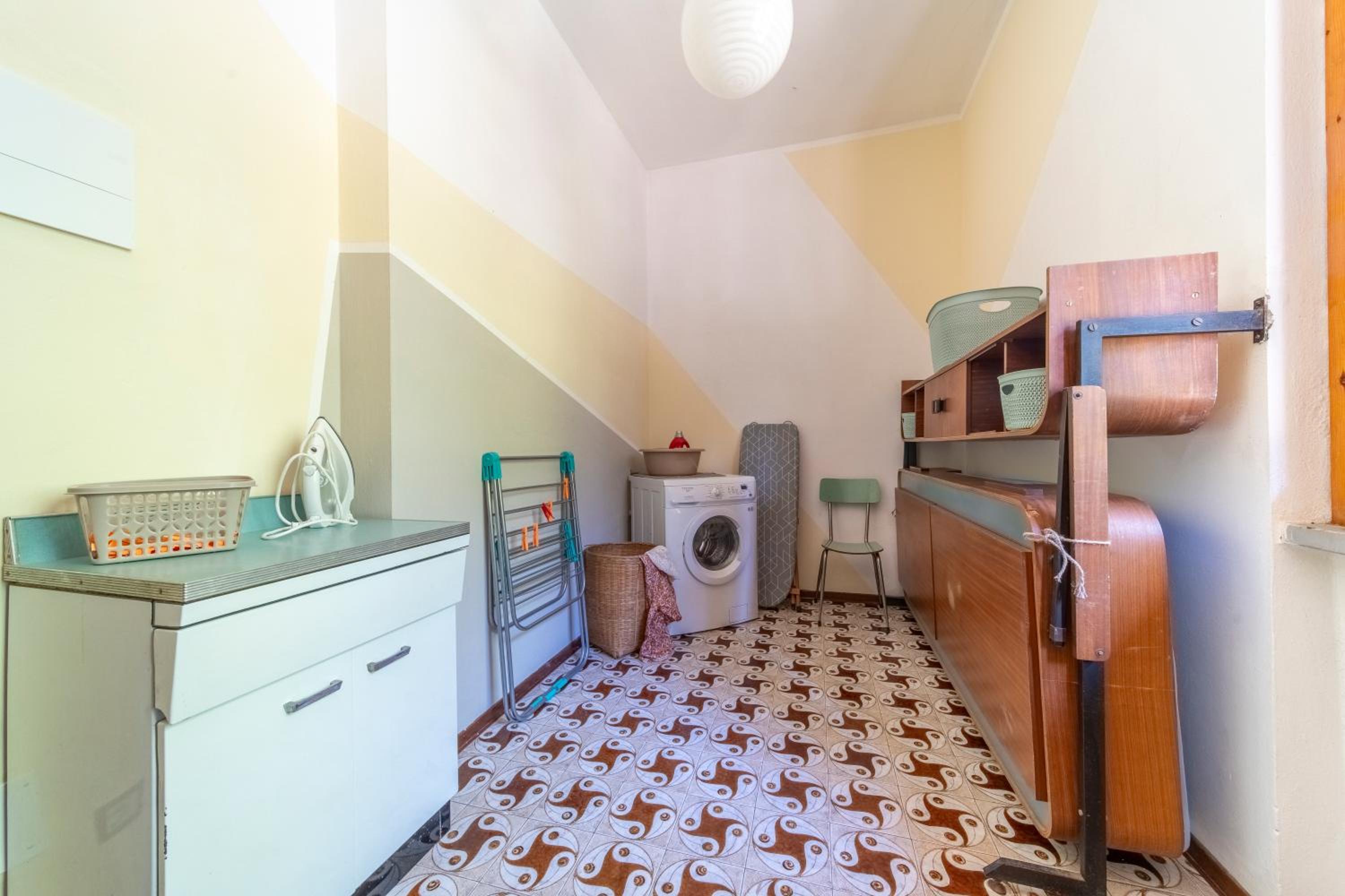 Vintage 70s Home