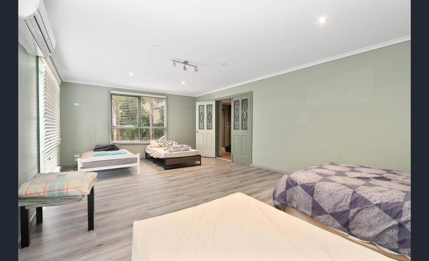 6 Bedrooms 11 Beds with Spacious City Park Views and Beach