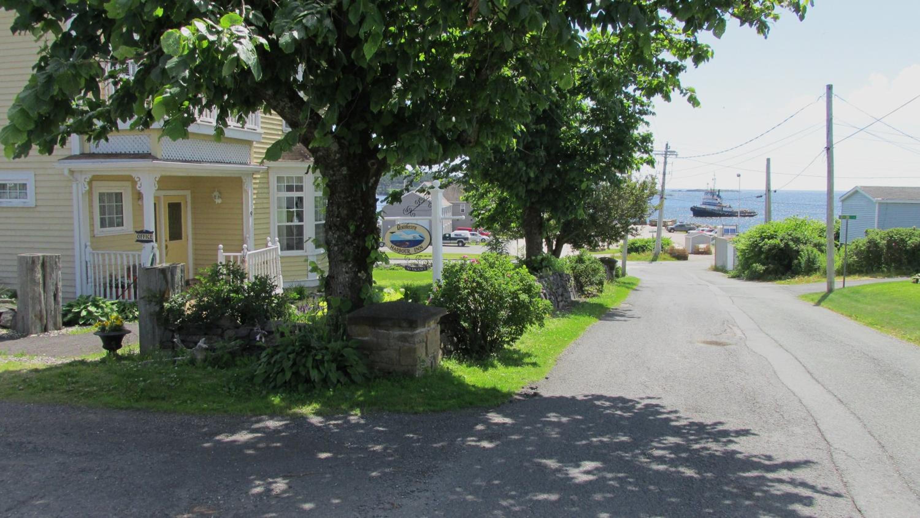 Louisbourg Harbour Inn
