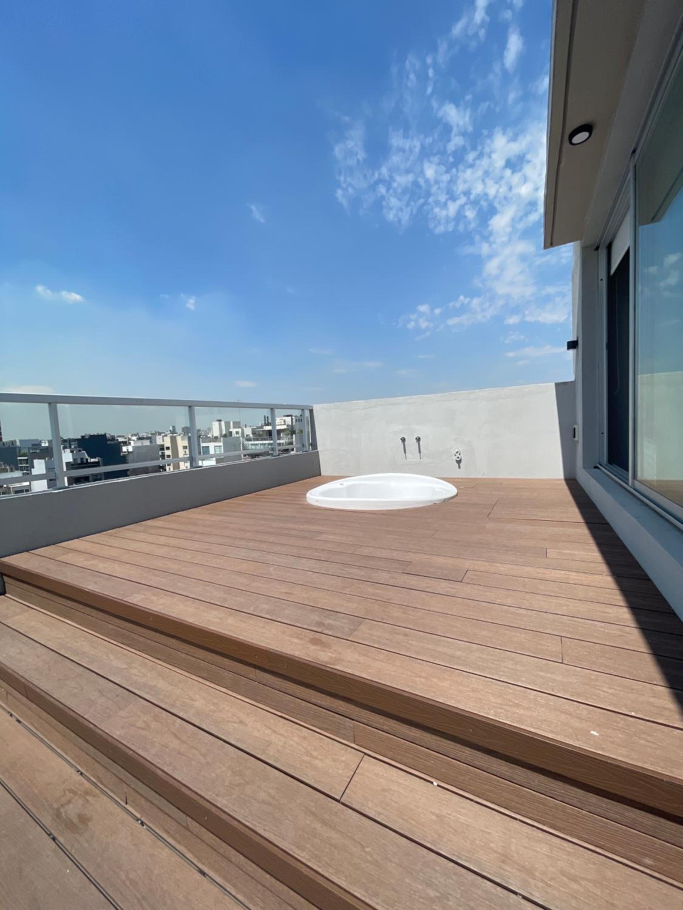 Beautiful Studio w/ Private BBQ