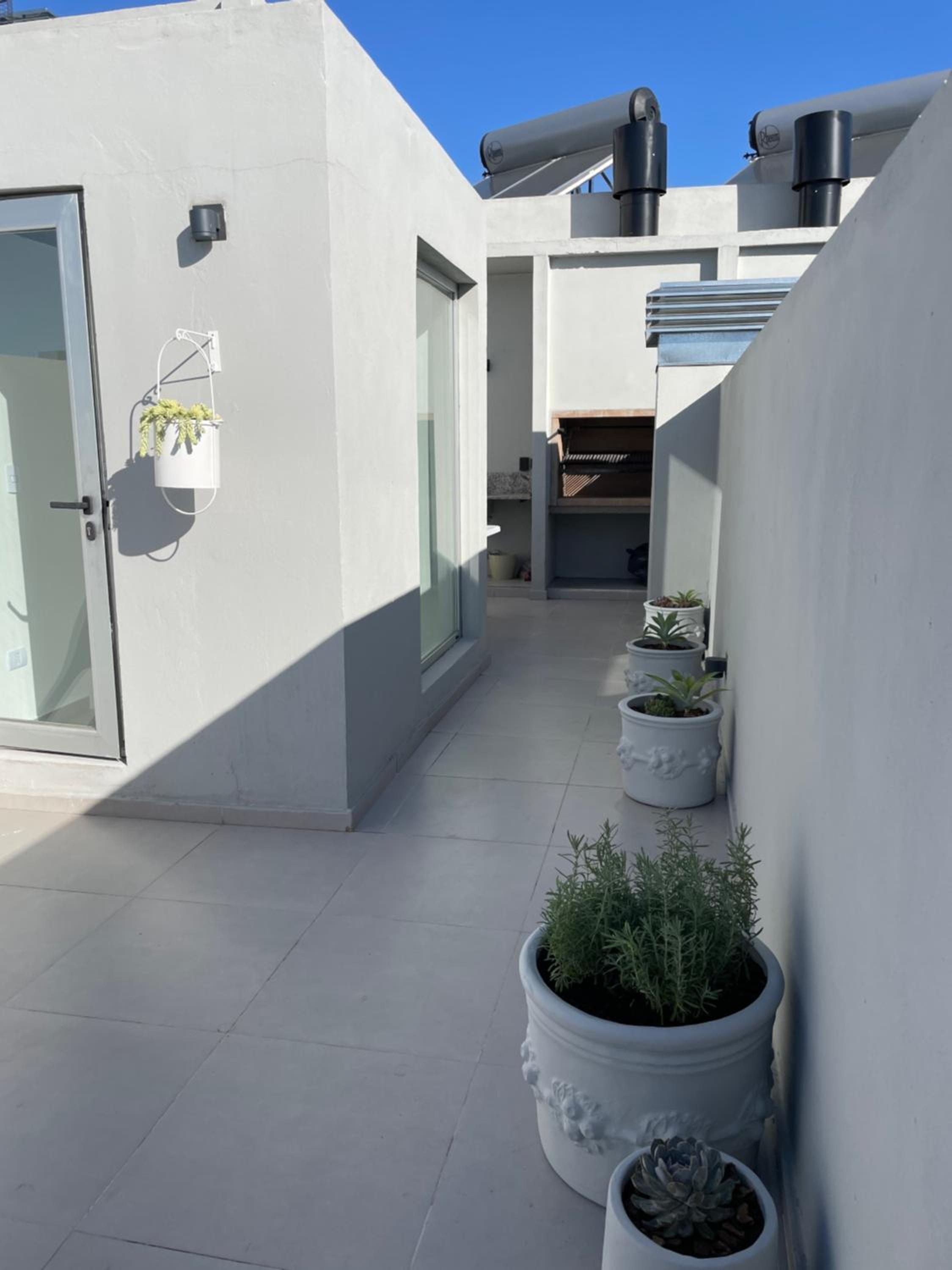 Beautiful Studio w/ Private BBQ
