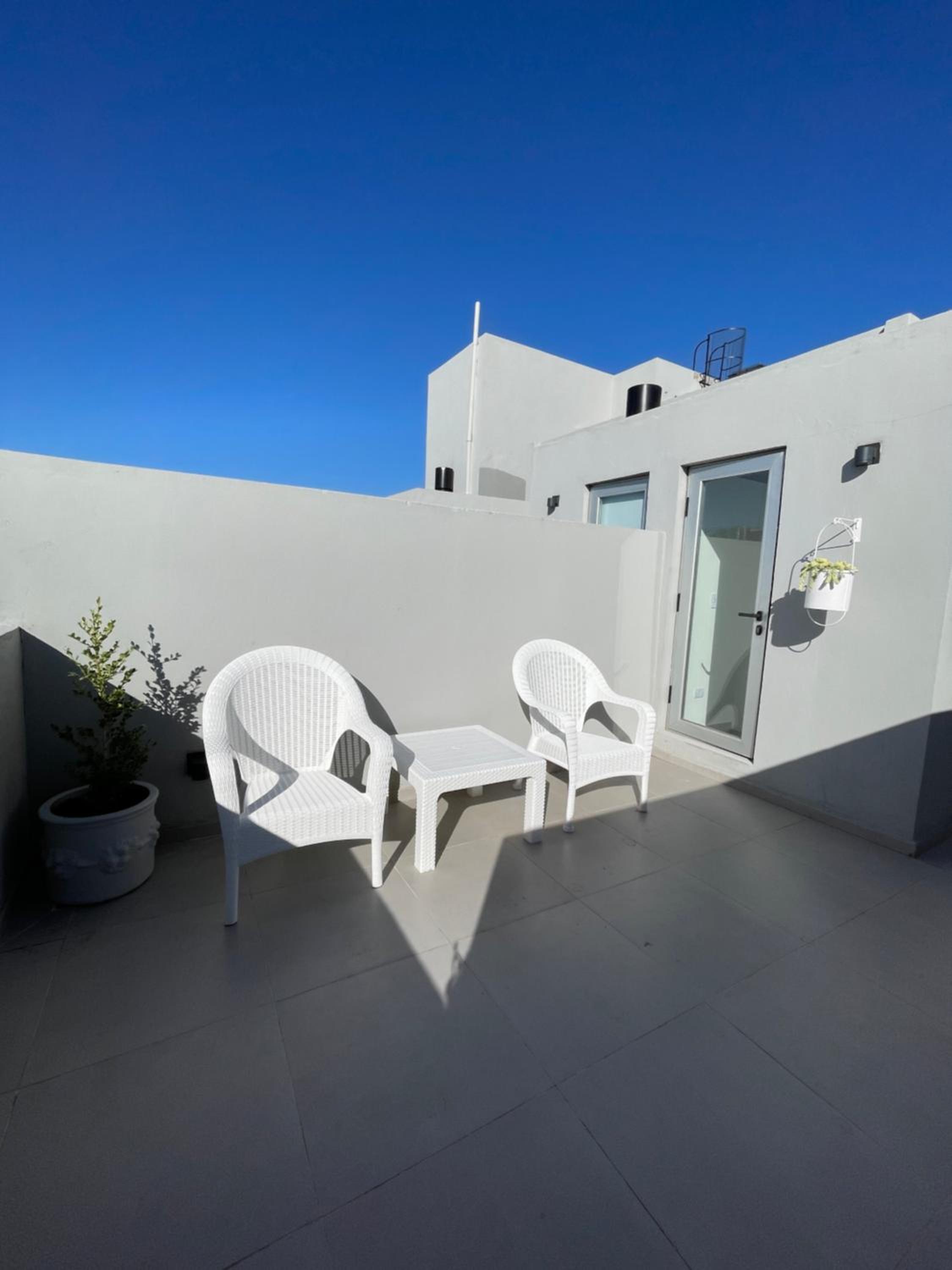 Beautiful Studio w/ Private BBQ