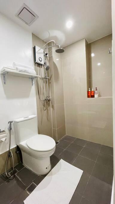 WV2 Condotel Luxury