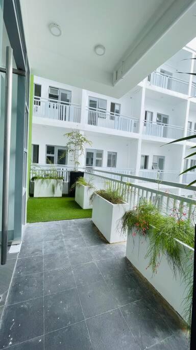 WV2 Condotel Luxury