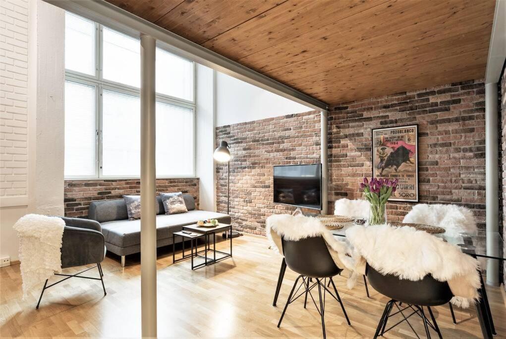 Riverside Loft With Sauna