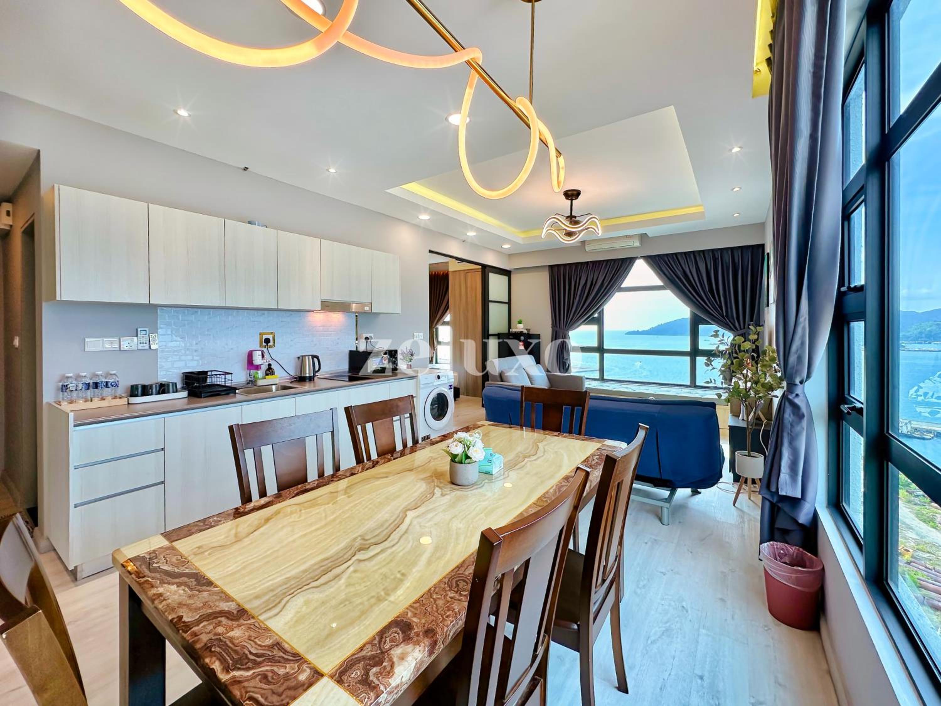 #8 Jesselton Quay City Pads Seaview by Zeluxo photo 6