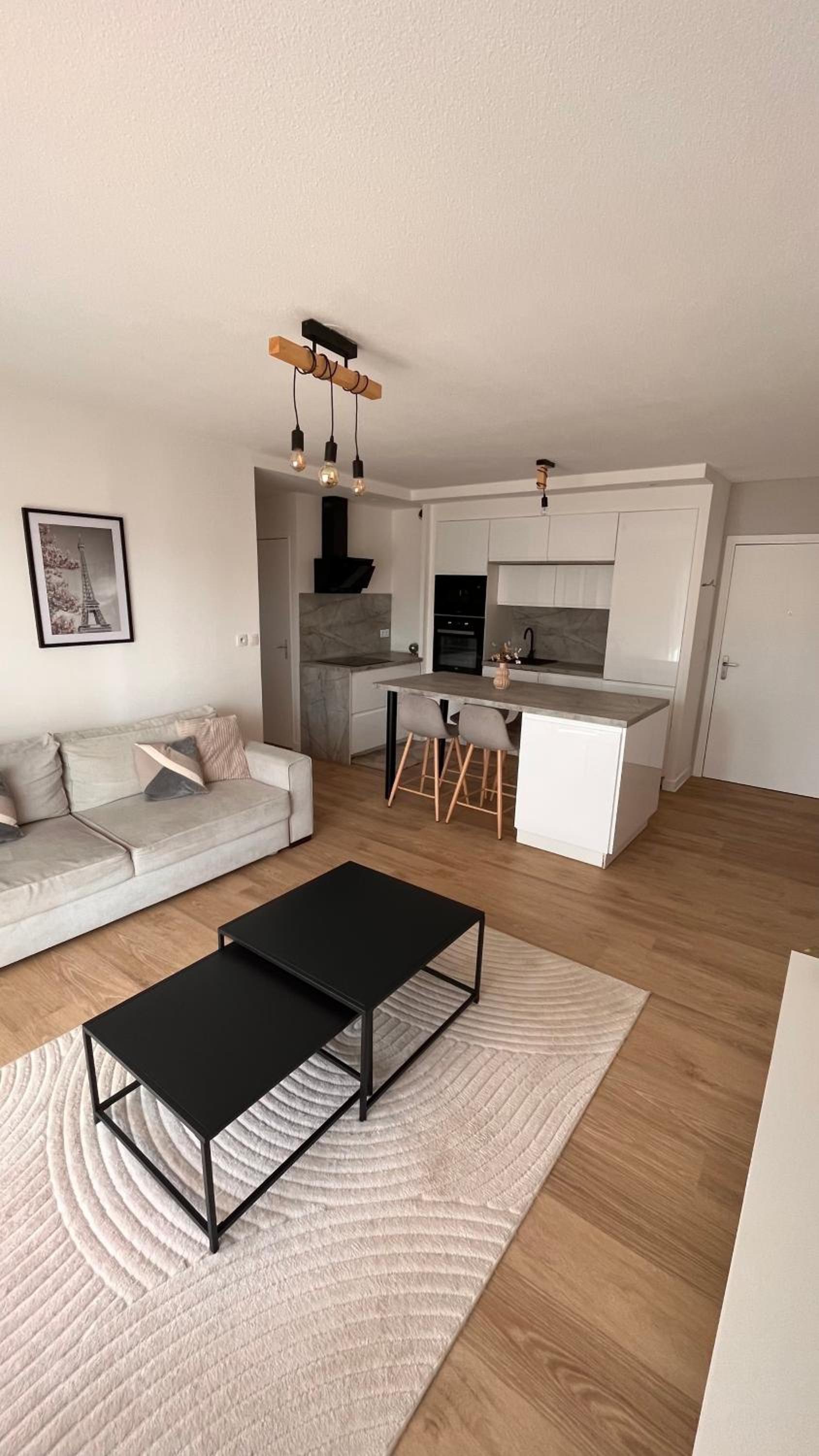Appartement 2 chambres dans résidence avec piscine et parking
