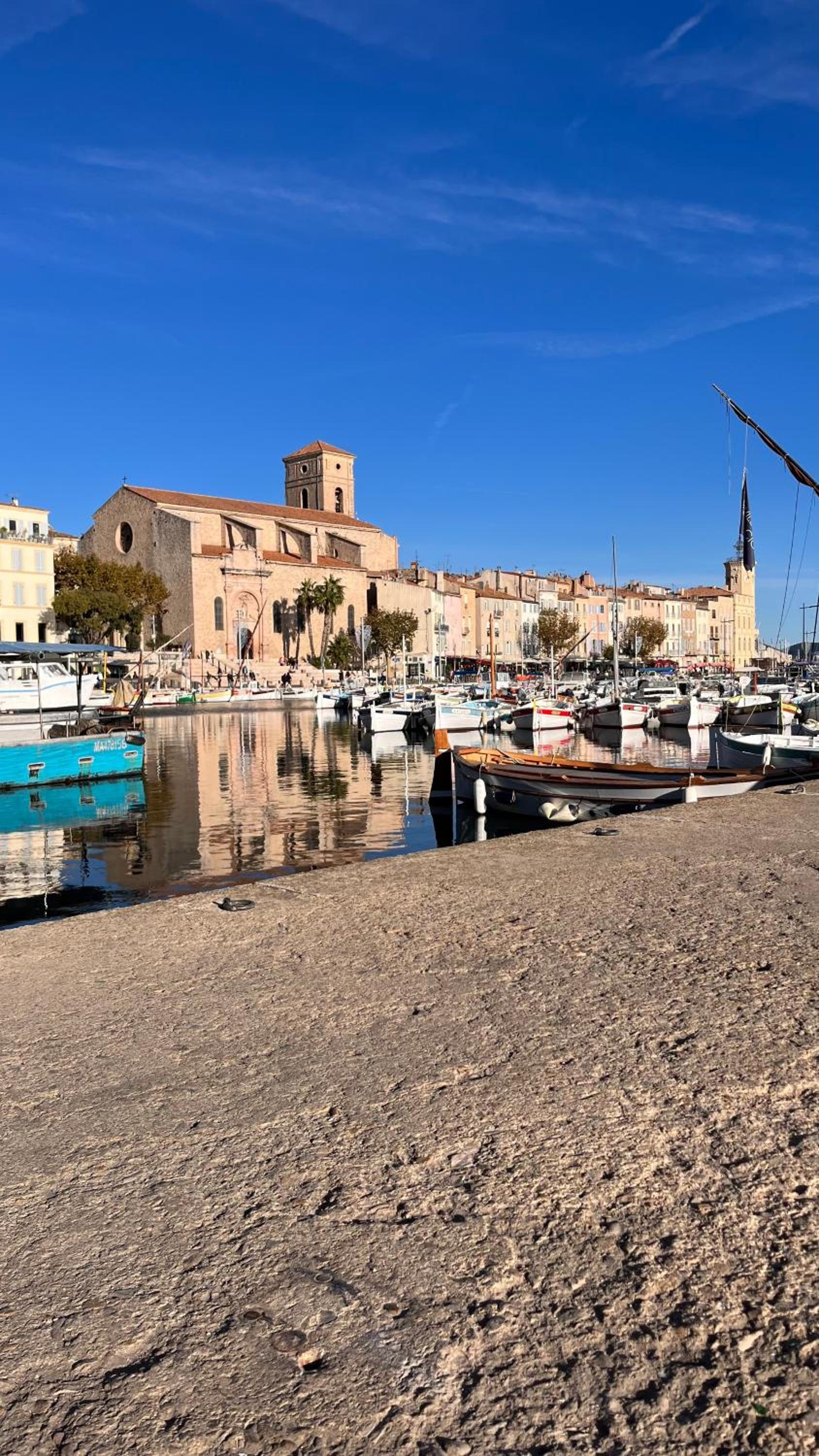 Appartement 2 chambres dans résidence avec piscine et parking