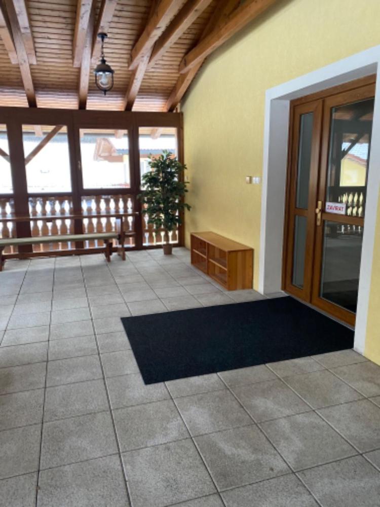 Selský Dvůr Perštejn