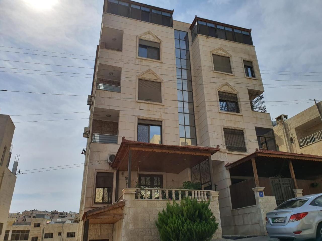 Shahed Apartment