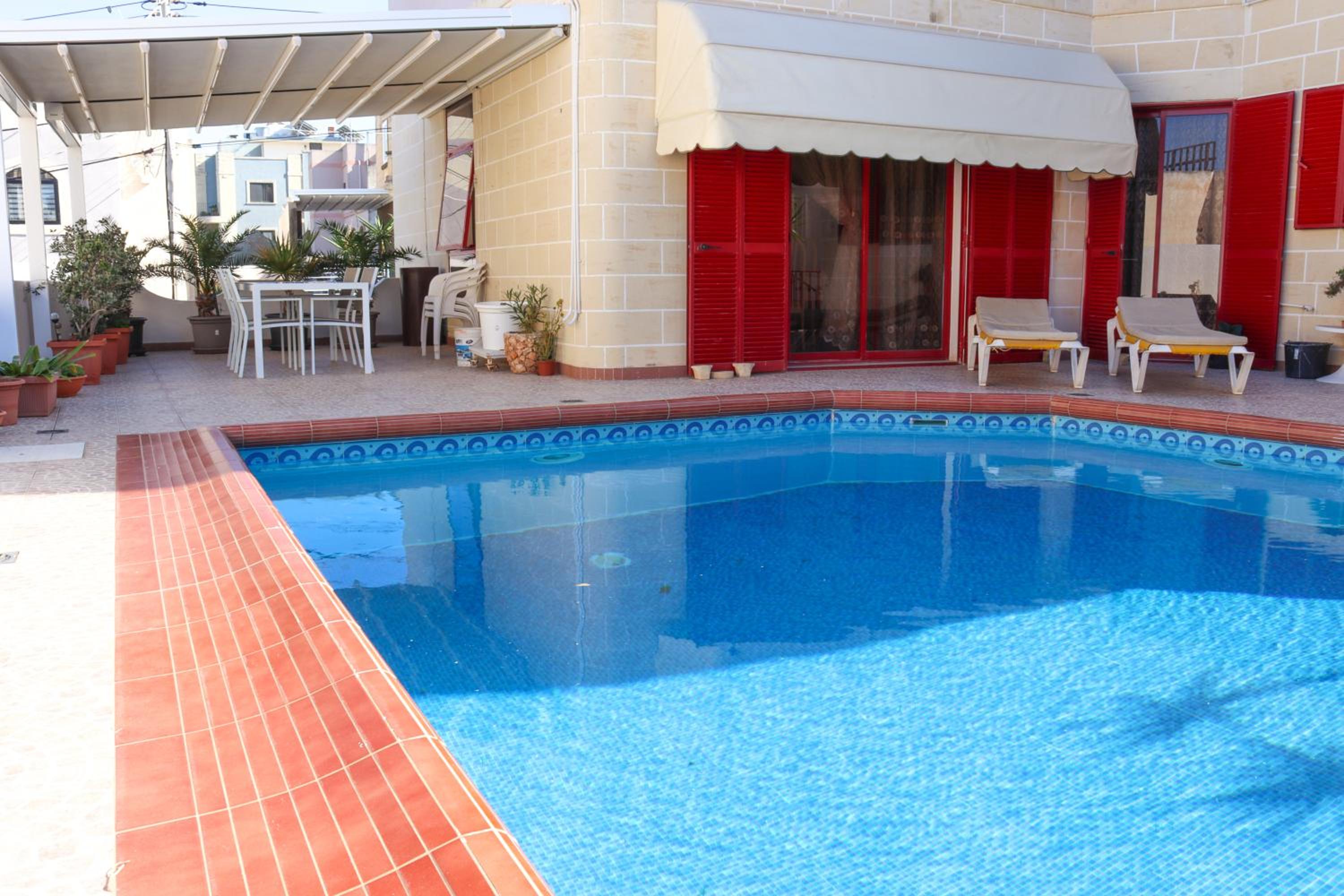 Madonnina Homestay — St Julian's