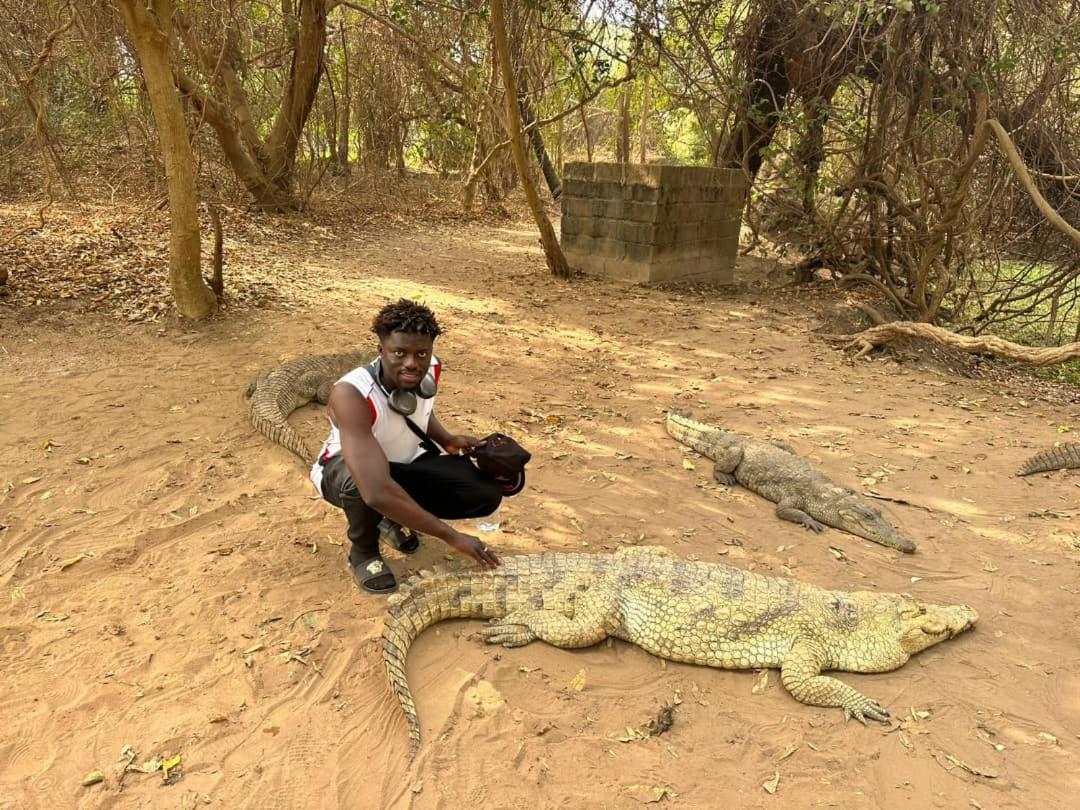 Live with the Locals in Dutokotoo