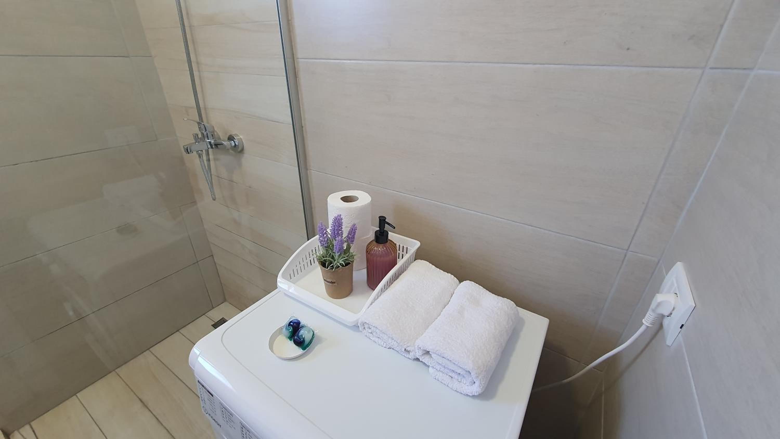 SKY Apartment photo 5