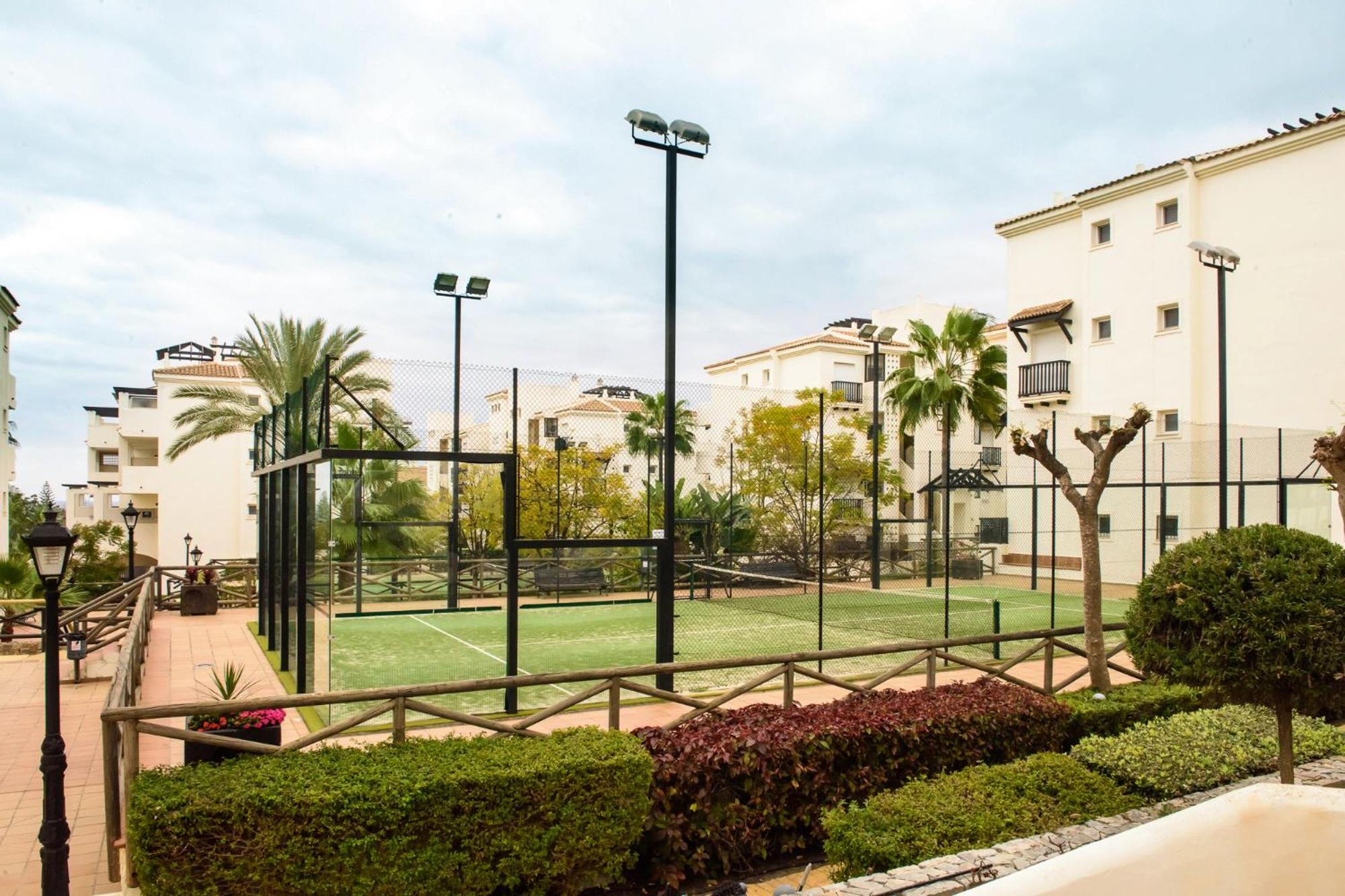 BT Balzekas tennis Residencial Duquesa holiday vibes