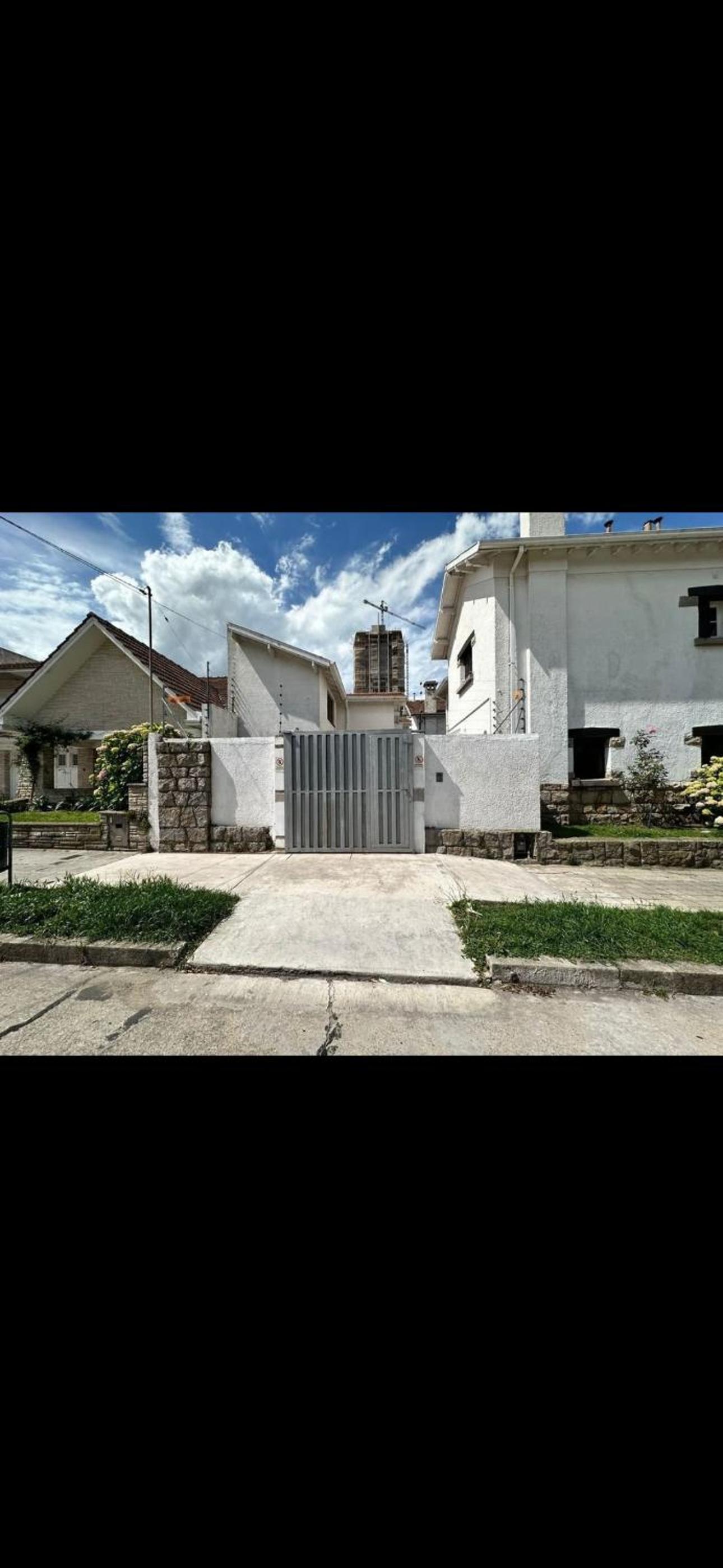 Esquina Alberti y Alem