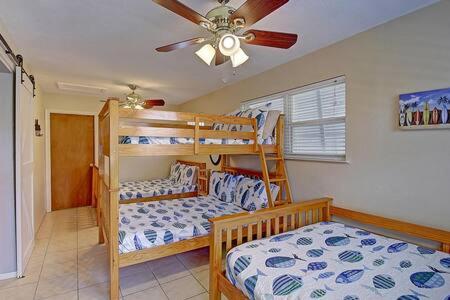 Belle Isle Villa PRIVATE pool great for large groups