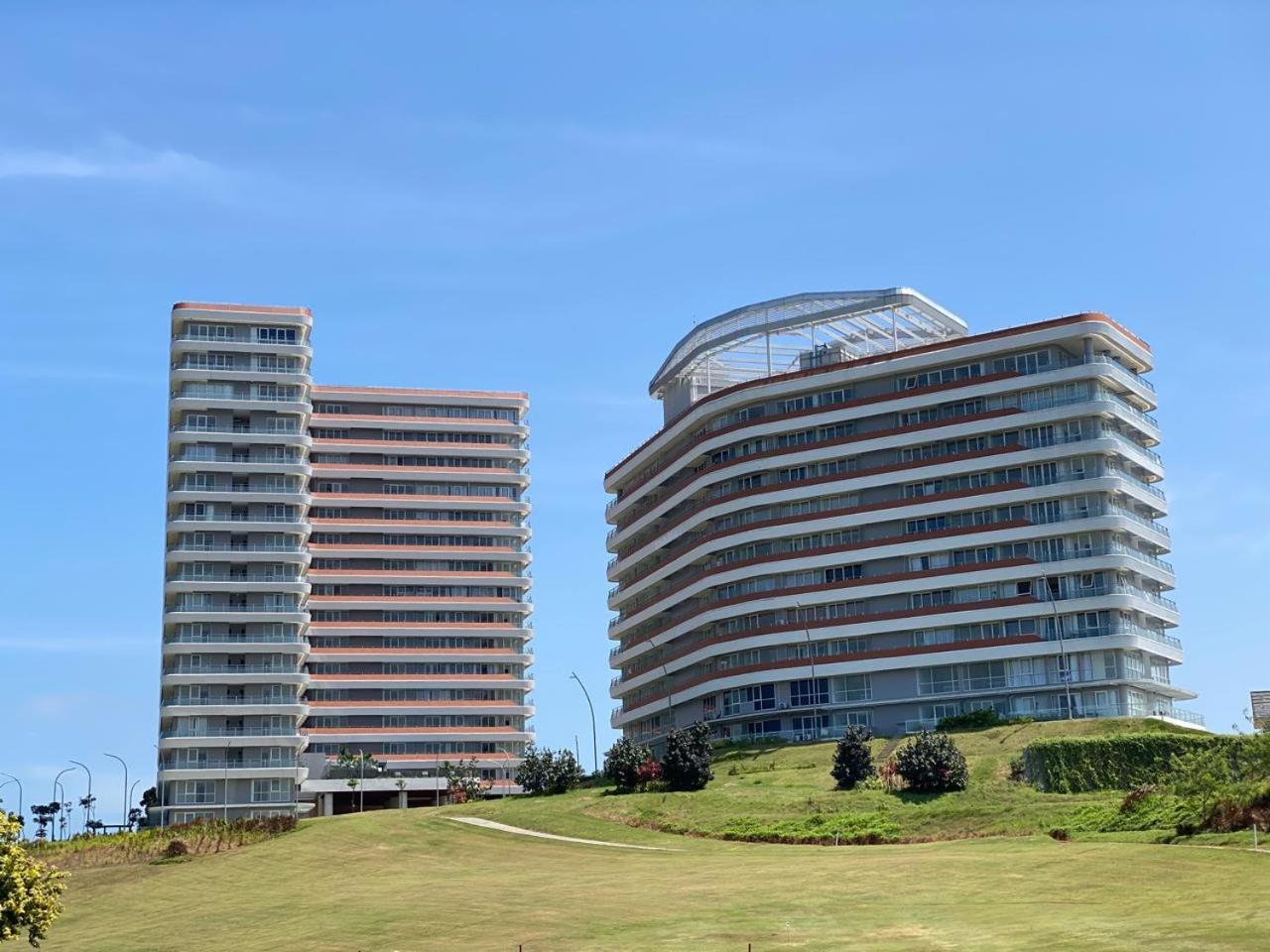 The Wanderlust Stay - Premium Seaview 15F view 2