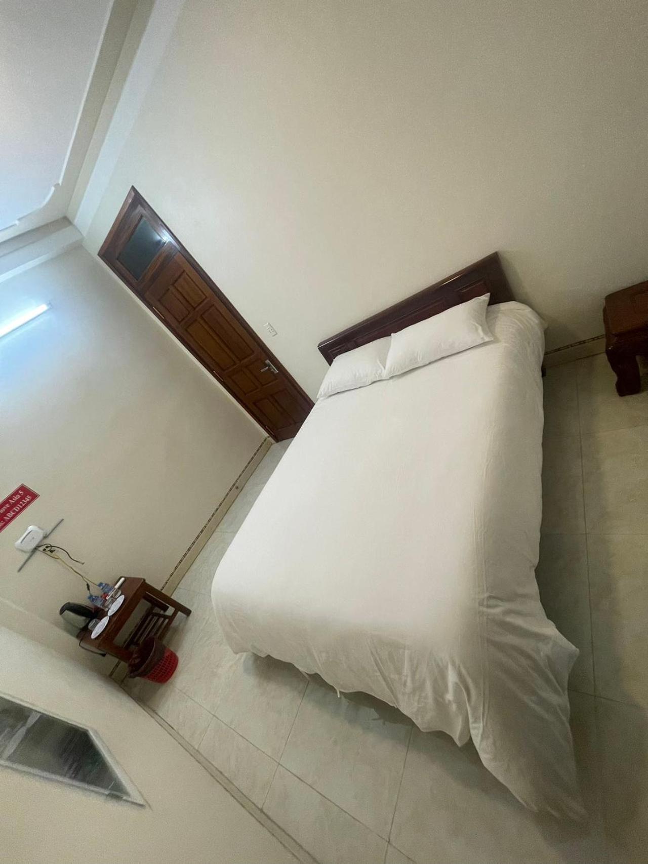 Holly's Hostel Ha Giang B&B view 5